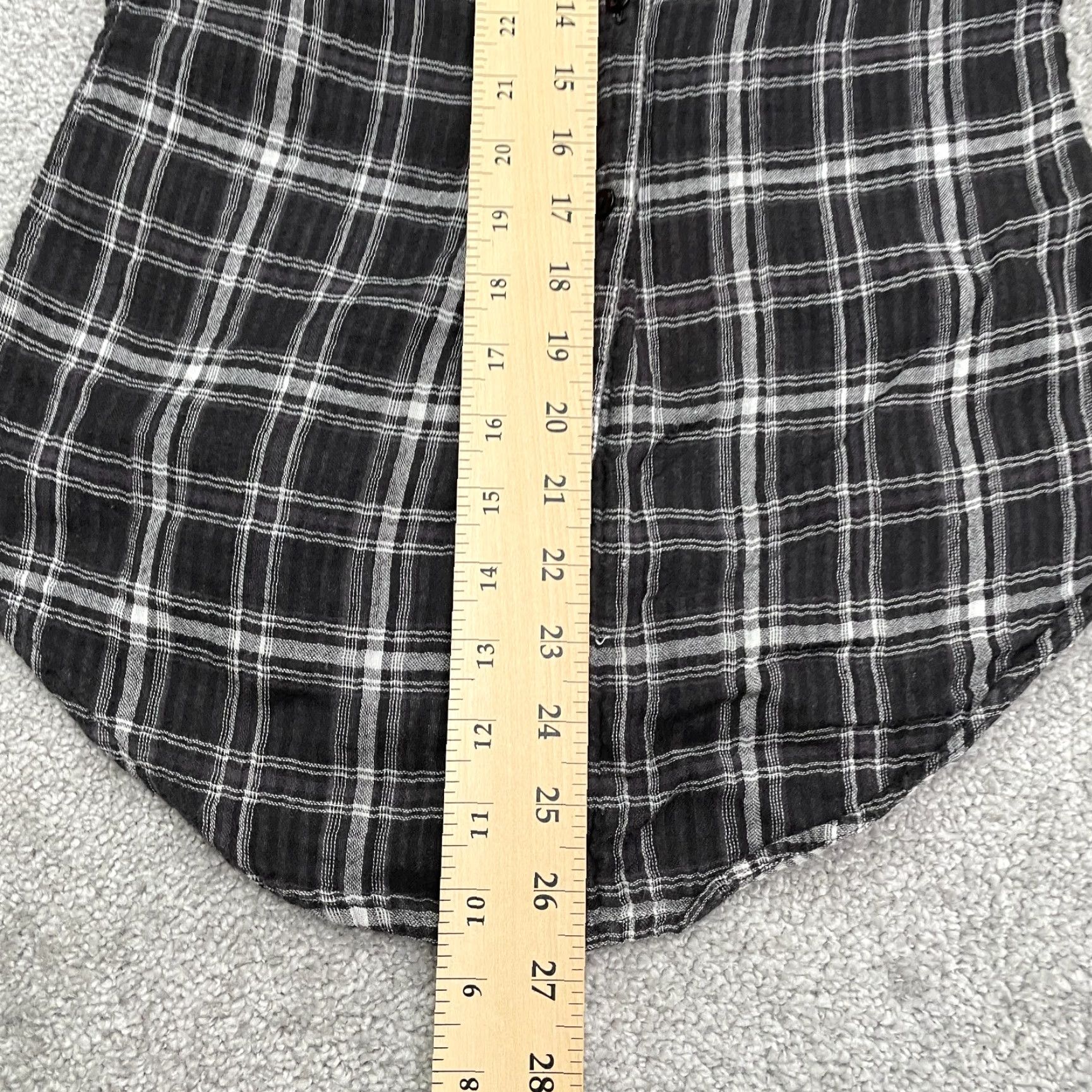 Bloomingdale's Aqua by Bloomingdale's Shirt Women Adult Small Black Flannel Cotton Plaid Button-Up Womens Size S / US 4 / IT 40 - 7 Thumbnail