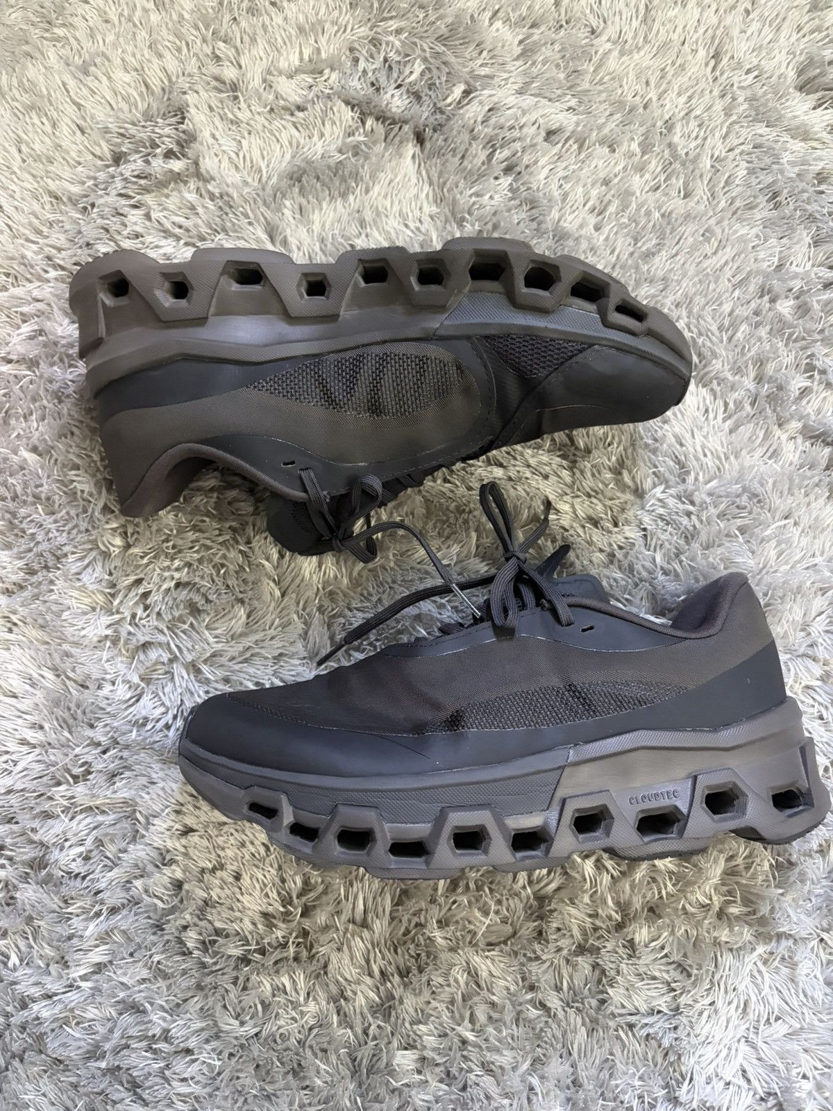 On × POST ARCHIVE FACTION (PAF) BLACK/BROWN CLOUDMONSTER Size US 9.5 / EU 42-43 - 1 Thumbnail