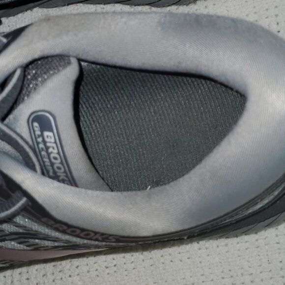 Brooks Brooks Glycerin IS Silver & Lt Pink Logo Sz. 7 Athletic Shoe Size US 7 / IT 37 - 9 Thumbnail