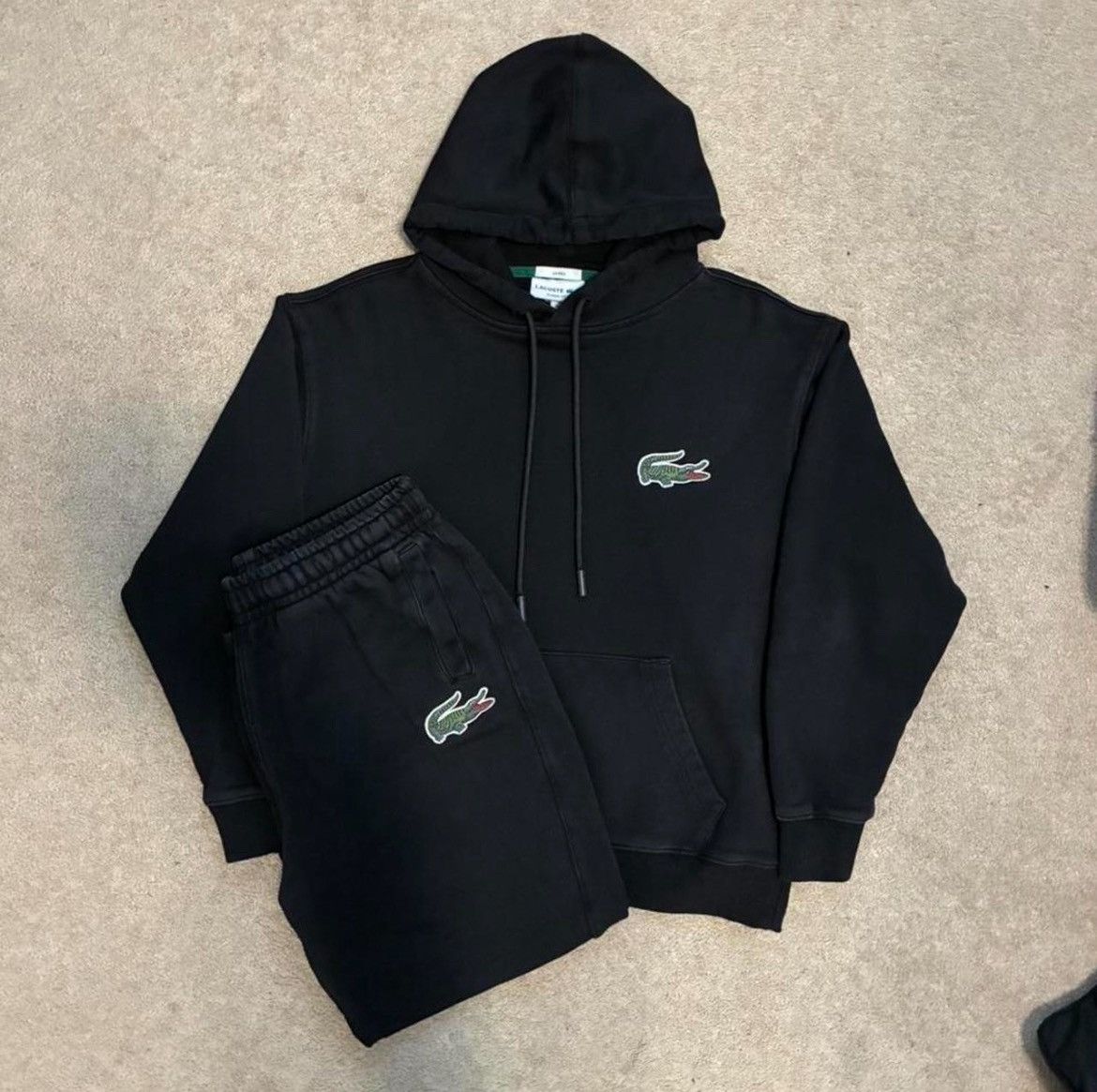 Lacoste Lacoste Mens Black Tracksuit with Croc Logo Size US S / EU 44-46 / 1 - 1 Thumbnail