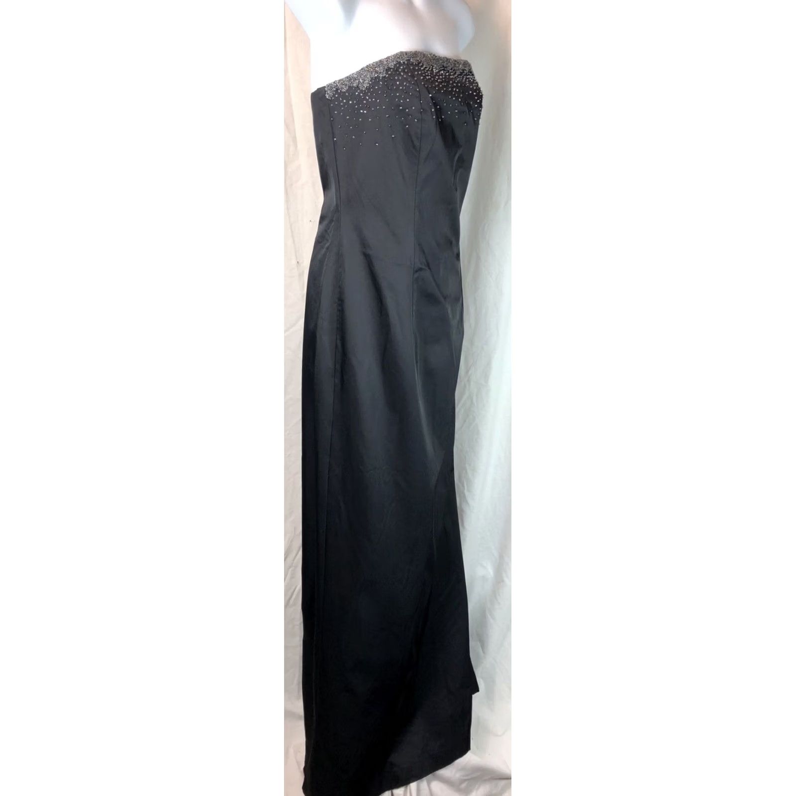 Express Express Strapless Satin Gown Dress 9/10 Black Beaded Boned Bodice Long Lined Prom Formal Glam Dress Size M / US 6-8 / IT 42-44 - 3 Thumbnail