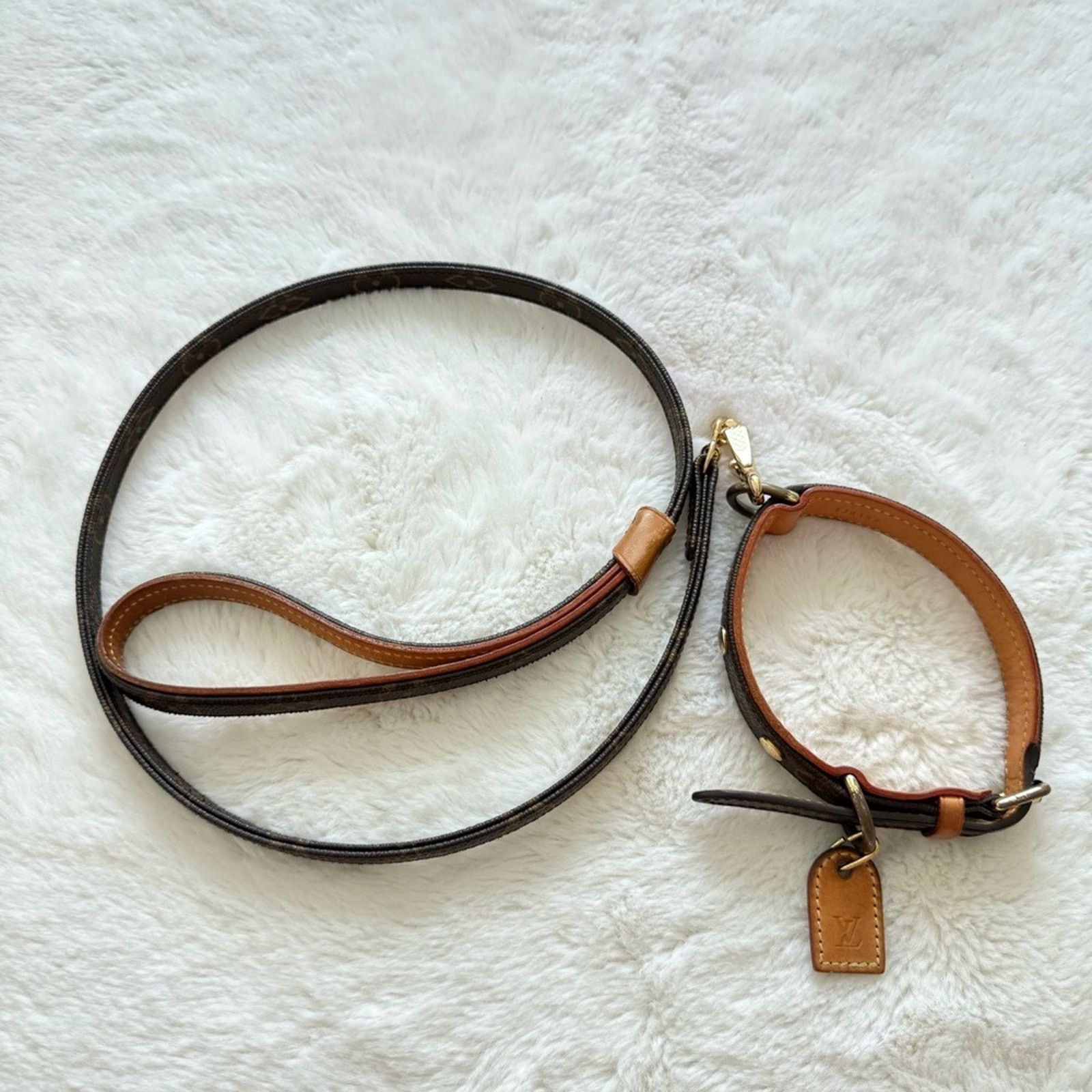Louis Vuitton Louis Vuitton Dog Lead Monogram Brown Leather Pet Authentic Size ONE SIZE - 1 Thumbnail