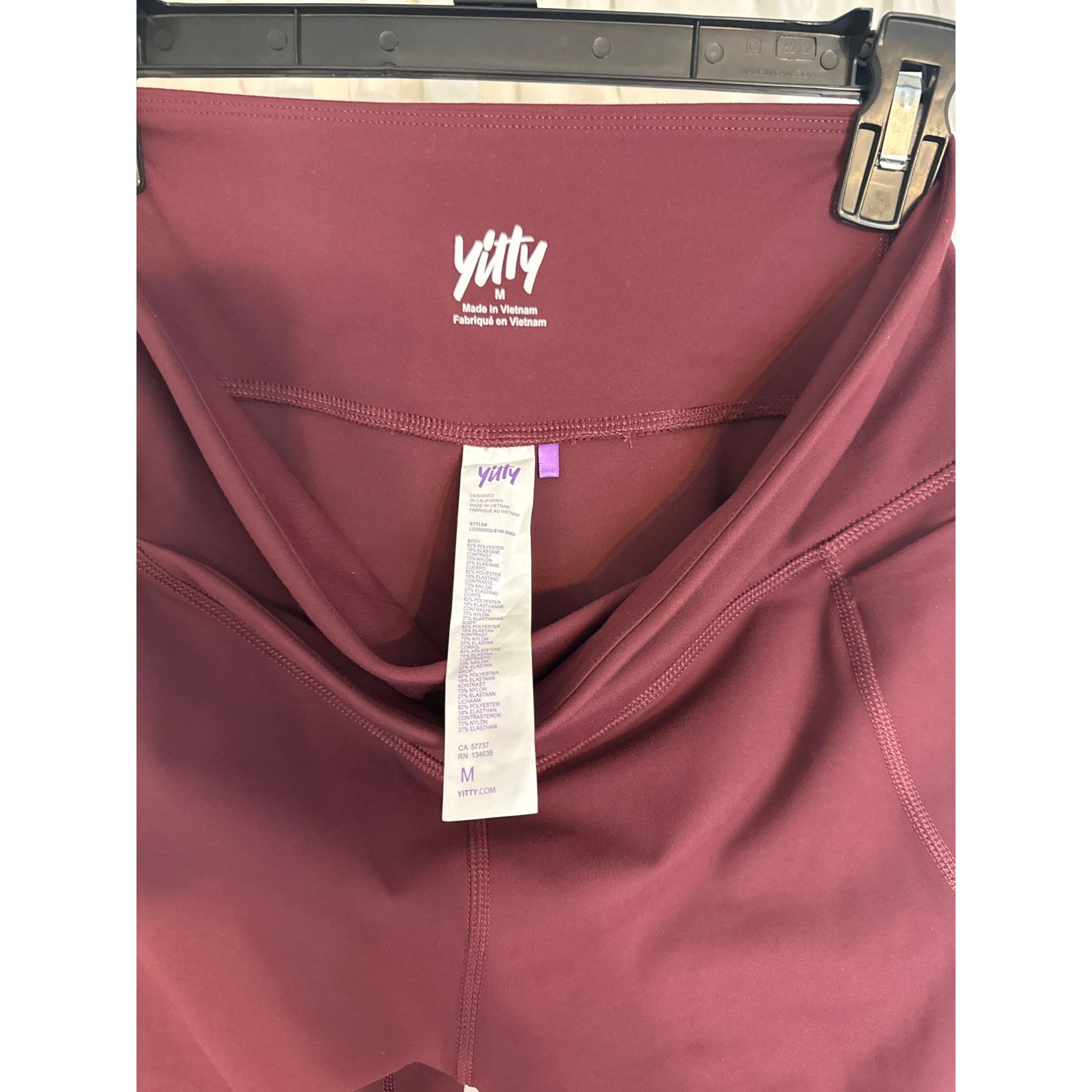 Fabletics Fabletics PureLuxe Everyday Crossover Flare Burgundy Babe Yi Size 27" / US 4 / IT 40 - 7 Thumbnail