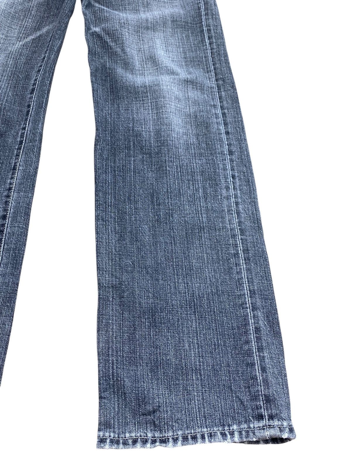 Uniqlo Uniqlo Brand Faded Wash Style Loose Jeans Size US 32 / EU 48 - 7 Thumbnail