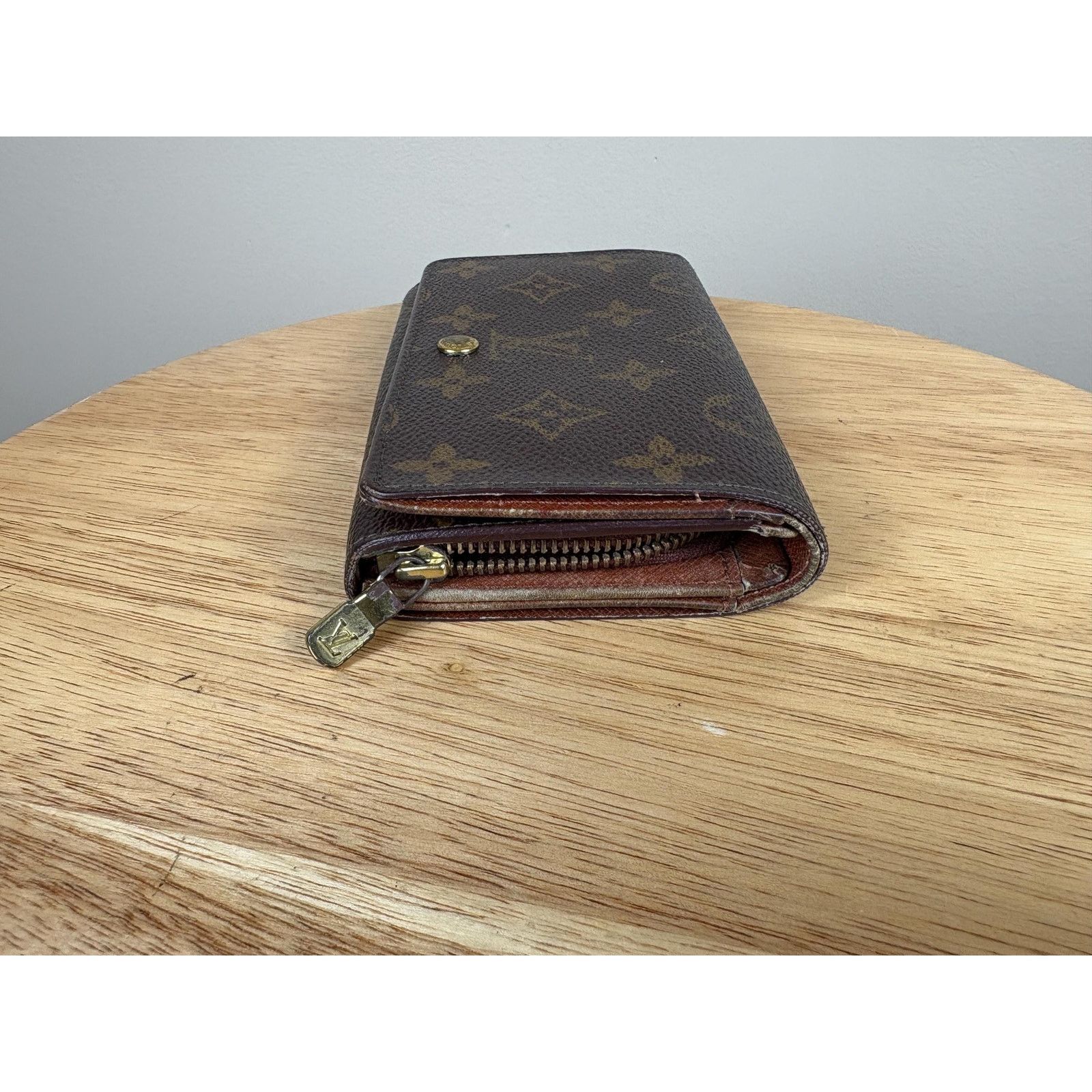 Louis Vuitton Louis Vuitton Vintage Monogram Porte Monnaie Wallet Size ONE SIZE - 3 Thumbnail