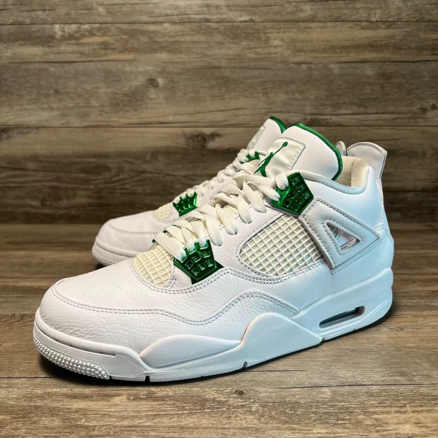 Nike Nike AJ4 Green Lowtop Sneakers 43 Men Size US 10 / EU 43 - 1 Thumbnail