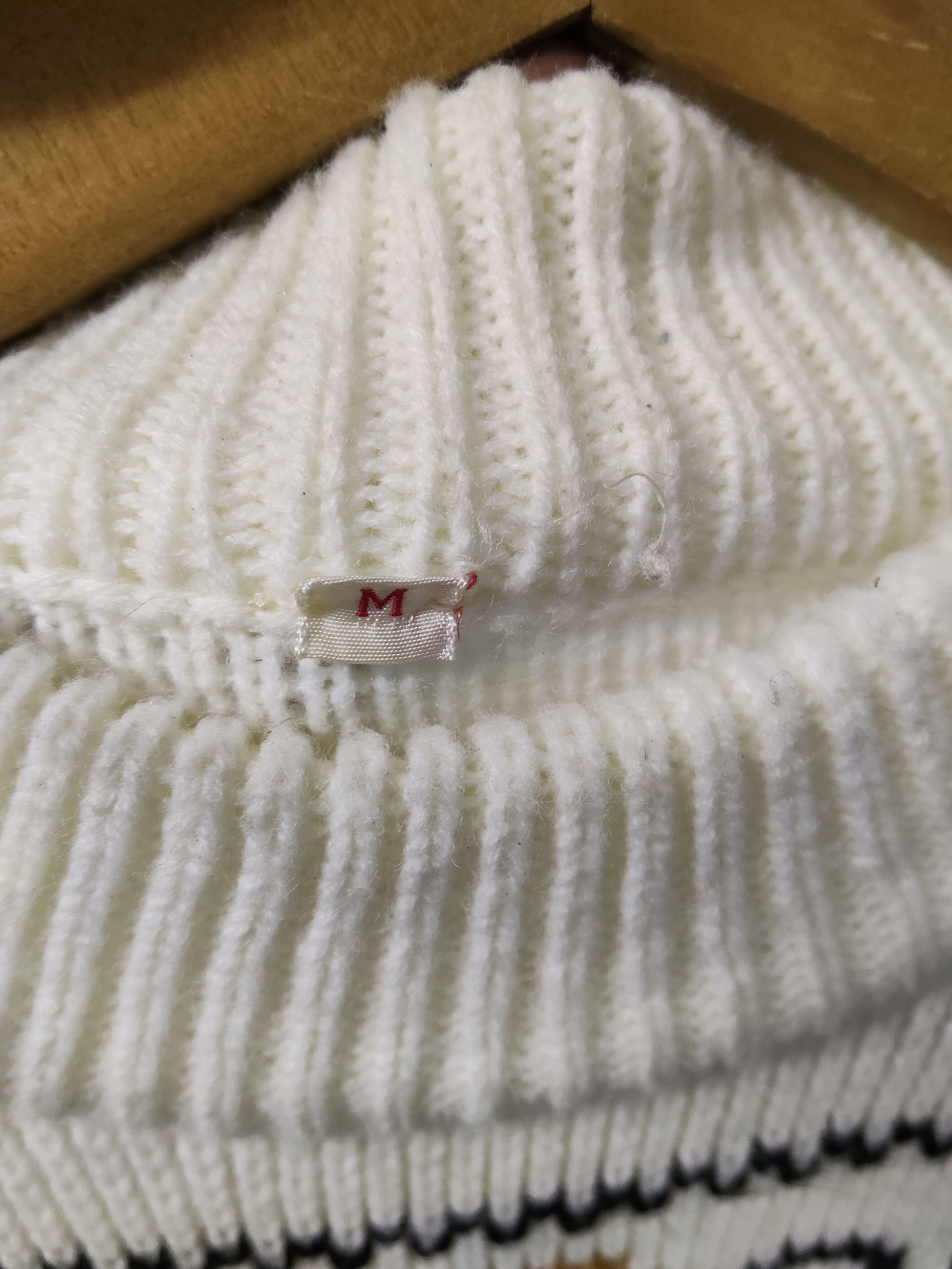 Japanese Brand vintage 90s knitwear woolrich navajo crazy hawaii sweatshirt Size US M / EU 48-50 / 2 - 3 Thumbnail