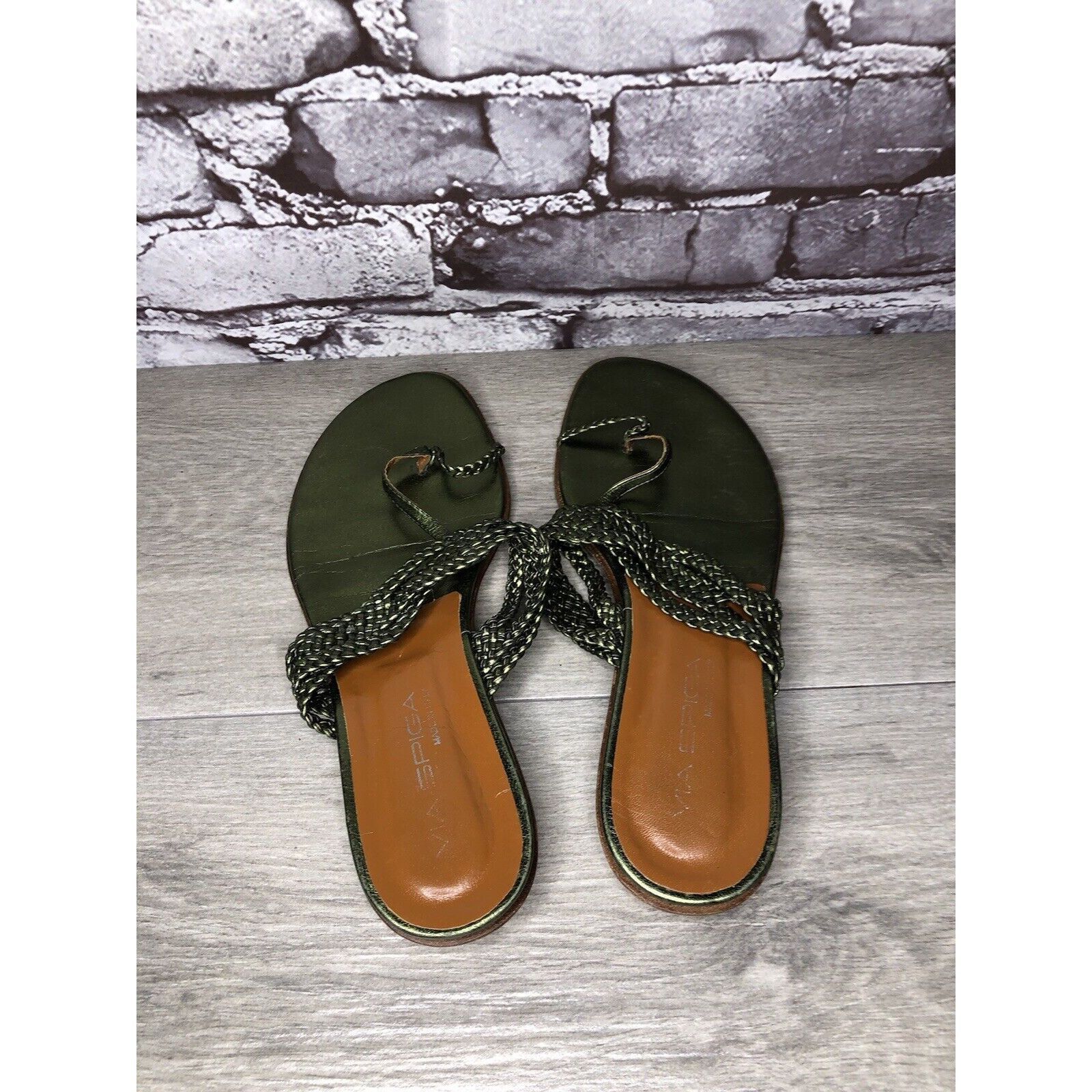 Other Via Spiga Metallic Green Leather Braided Flats Sandals Women Size US 8.5 / IT 38.5 - 5 Thumbnail
