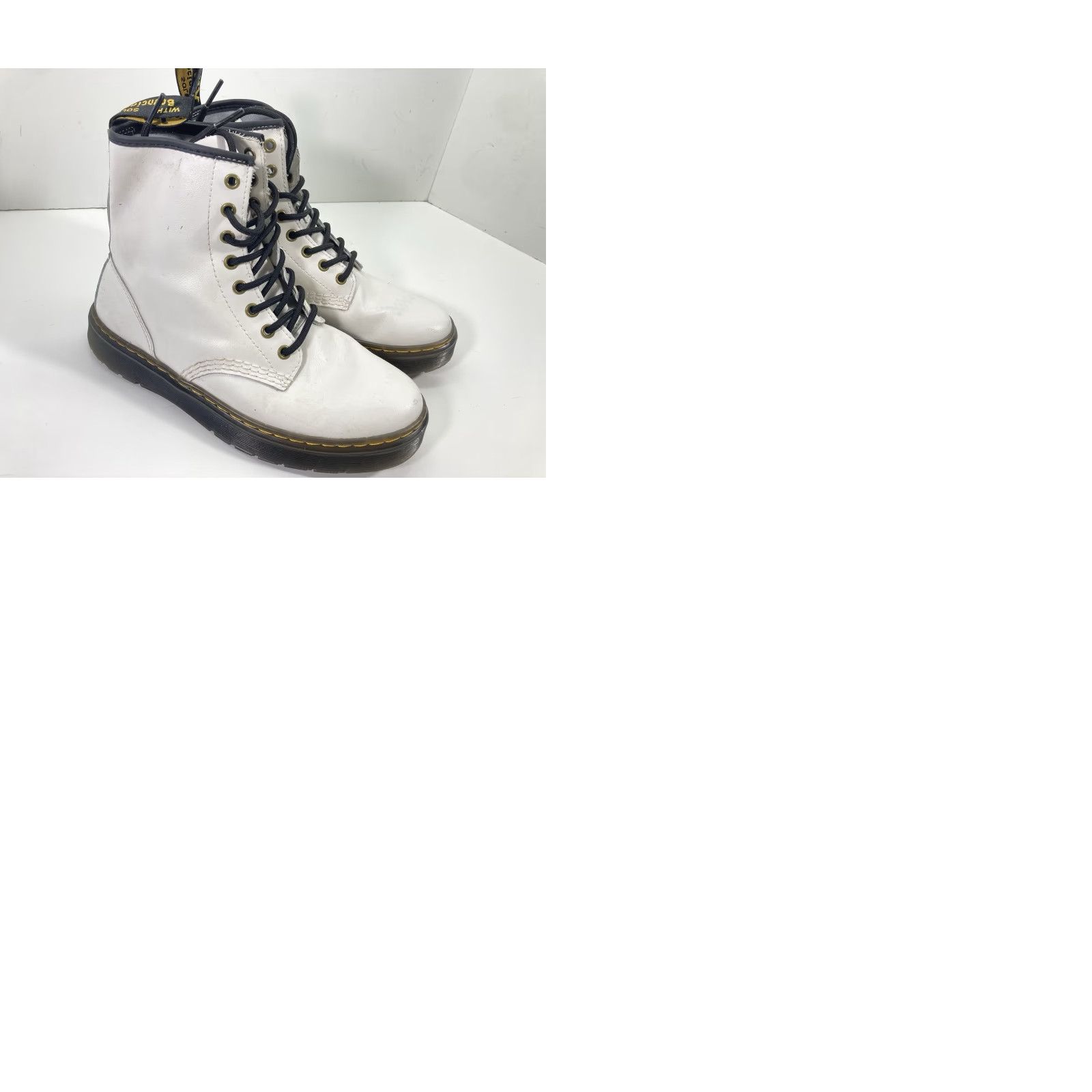 Dr. Martens Doc Martens Zavala Ankle Boots Women Size 8 White Leather Lace Up Casual 8 Eye Size US 8 / IT 38 - 10 Thumbnail