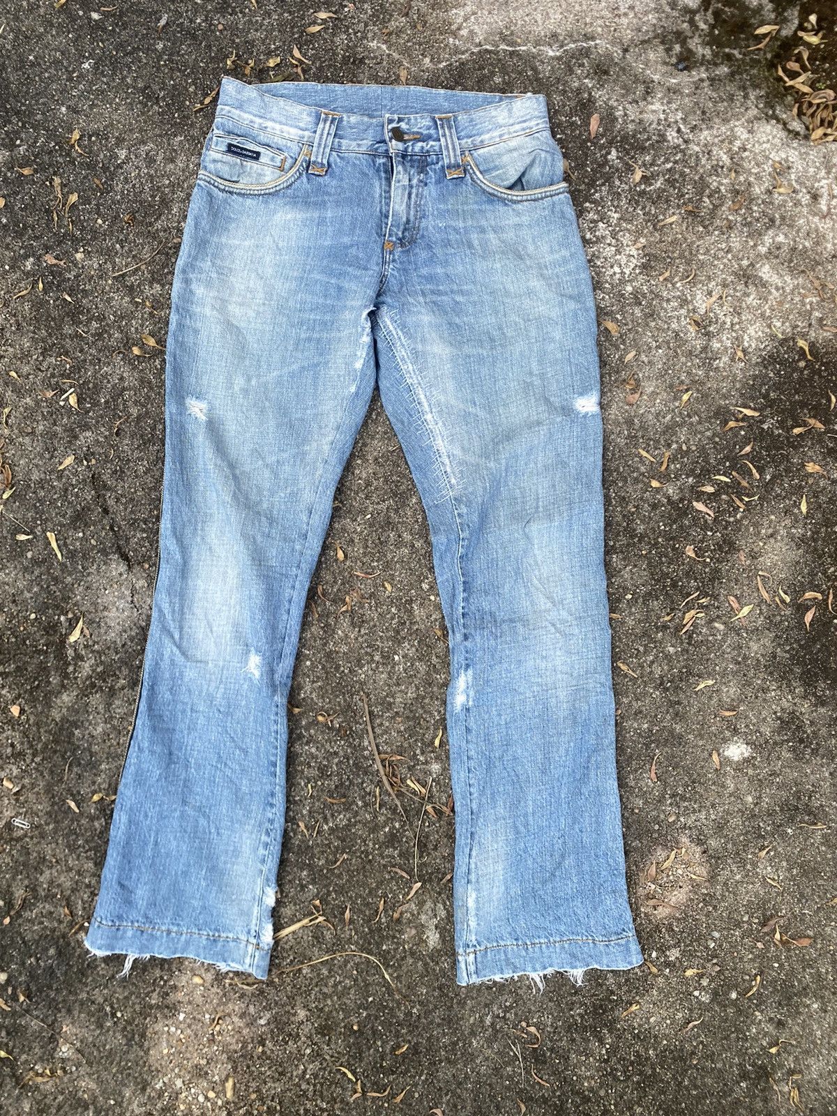 Dolce & Gabbana Dolce & Gabbana distressed light wash denim jeans Size US 32 / EU 48 - 1 Thumbnail