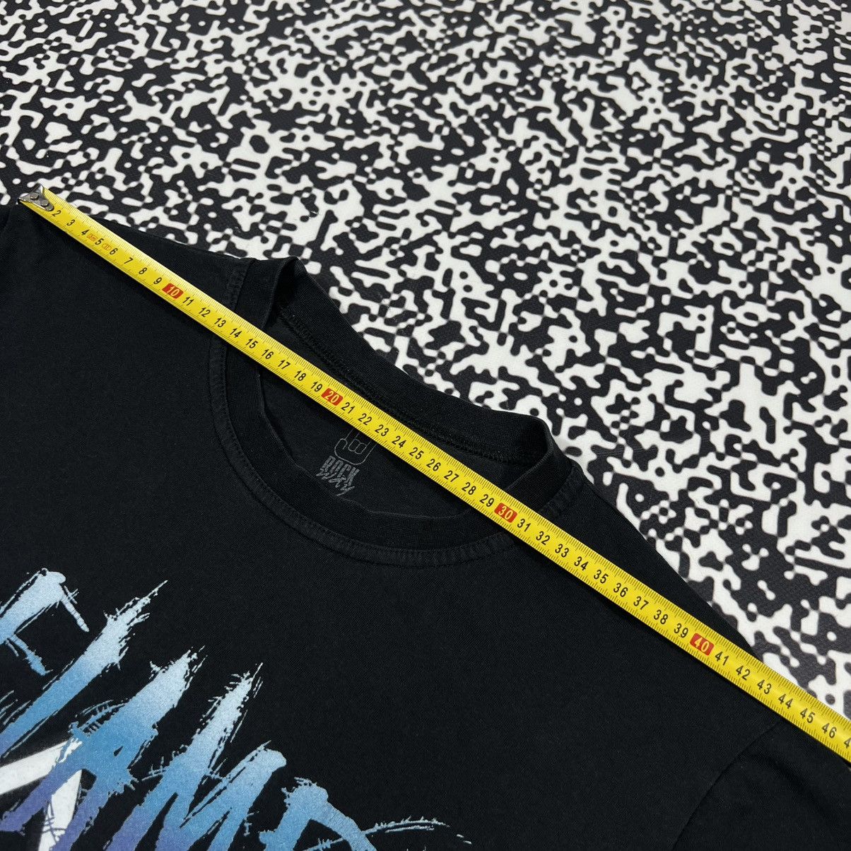 Band Tees Vintage Y2K In Flames Think About The End Rock Metal T-shirt Size US L / EU 52-54 / 3 - 14 Thumbnail