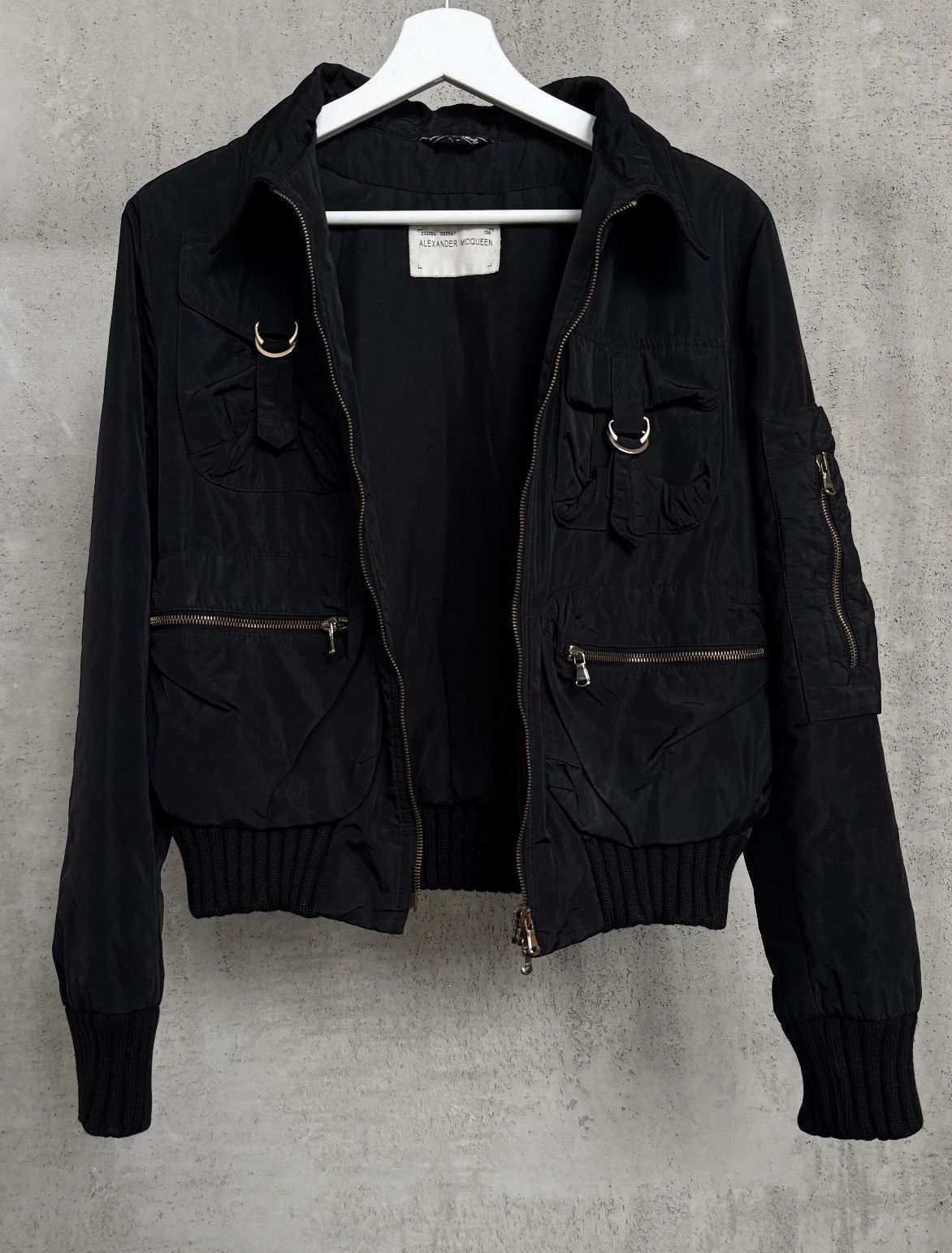 Alexander McQueen Alexander McQueen Multi-Pocket Utility Bomber Jacket 90’s Size M / US 6-8 / IT 42-44 - 4 Thumbnail
