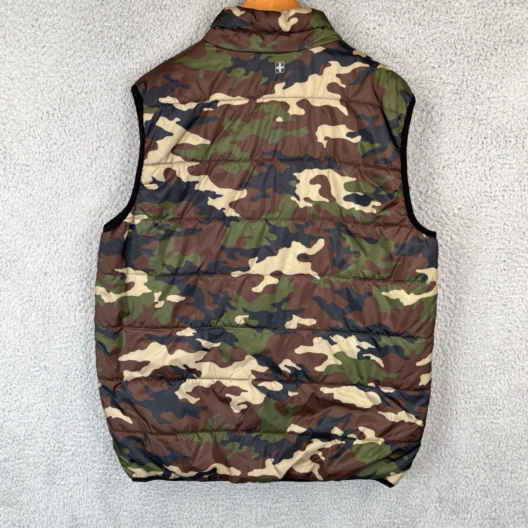 Vintage Swiss Tech Puffer Vest Mens Large Camouflage Full Zip Hunting Outdoor Pockets Vest Mens L Camouflage Full Zip Outdoor Puffer Jacket Style Outdoor Mens Size US L / EU 52-54 / 3 - 4 Thumbnail