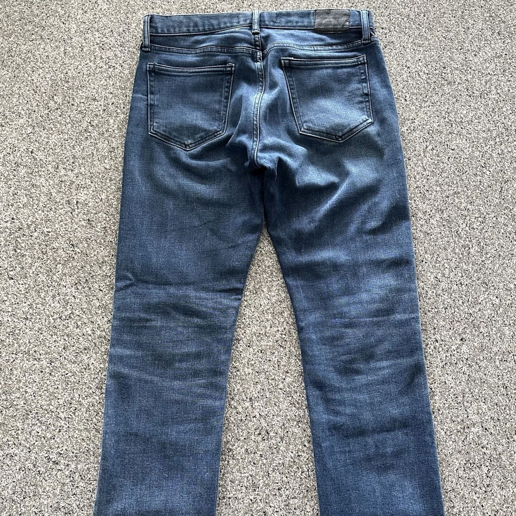 Gap Gap 1969 Jeans Men Slim 30 x 30 Blue Denim 5-Pocket Straight Jeans 1969 Gap Mens Slim Straight Jeans Blue/Denim 30in Inseam 30in Waist 38? Size US 38 / EU 54 - 4 Thumbnail