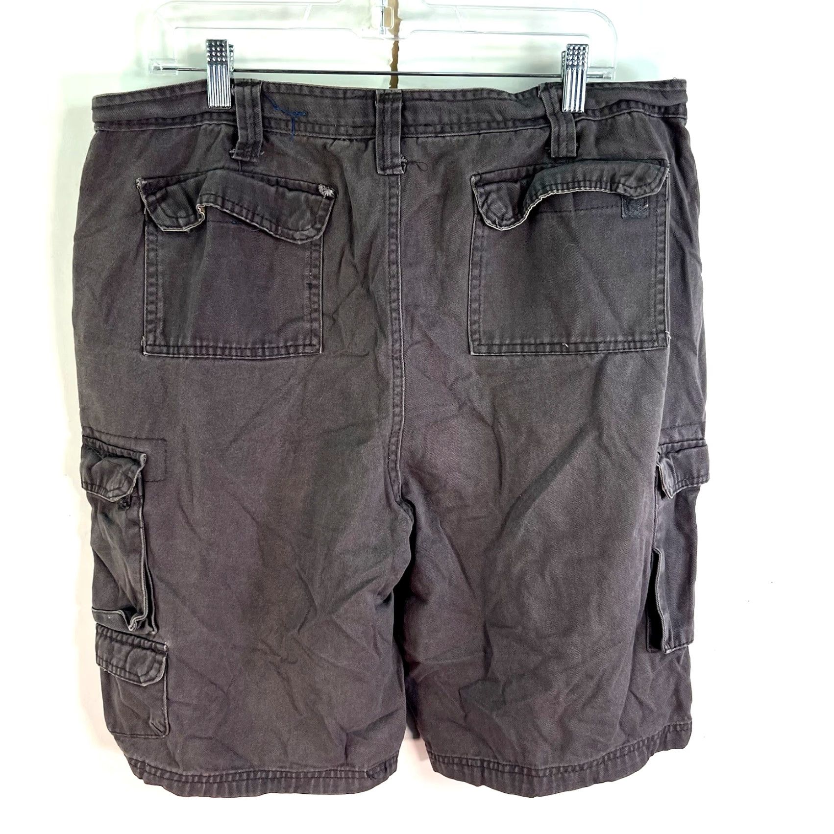 Vintage Rugged Wear Cargo Shorts Mens Size 38 Brown 12-Inch Inseam Casual Outdoor Size US 38 / EU 54 - 3 Thumbnail