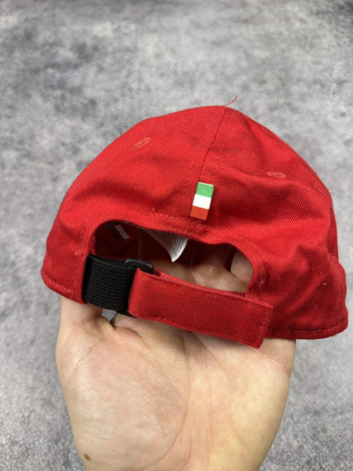 Ferrari Vintage Ferrari Baseball Cap Hat Red Italian F1 Racing Rare Size ONE SIZE - 2 Thumbnail