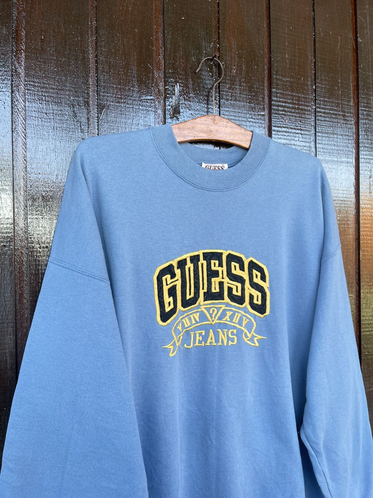 Guess Vintage 90s Guess Embroidered Sweatshirt Size US L / EU 52-54 / 3 - 5 Thumbnail