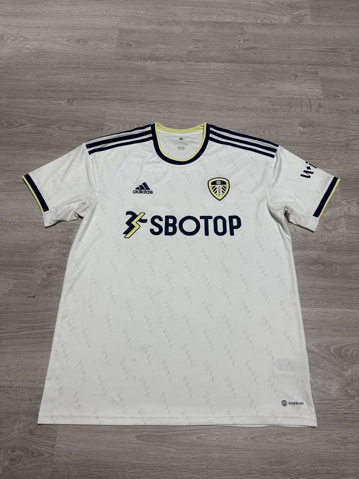 Adidas Leeds United 2022/2023 Adidas Football Shirt Soccer Jersey Size US L / EU 52-54 / 3 - 1 Thumbnail