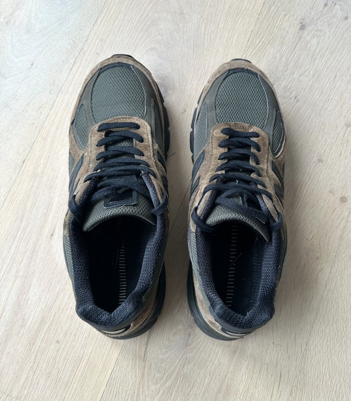 New Balance New Balance 990v4 Military Green UK10 Size US 10.5 / EU 43-44 - 3 Thumbnail