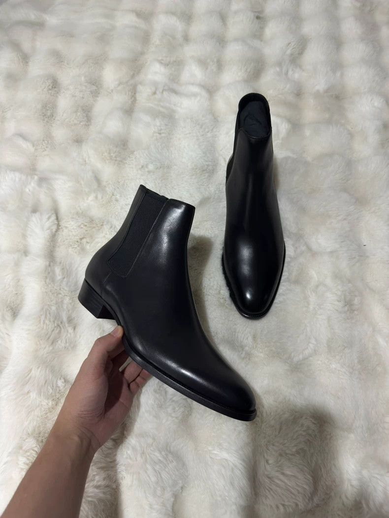 Saint Laurent Paris Saint laurent paris Chelsea boots in shiny leather boots 25 Size US 9.5 / EU 42-43 - 2 Thumbnail