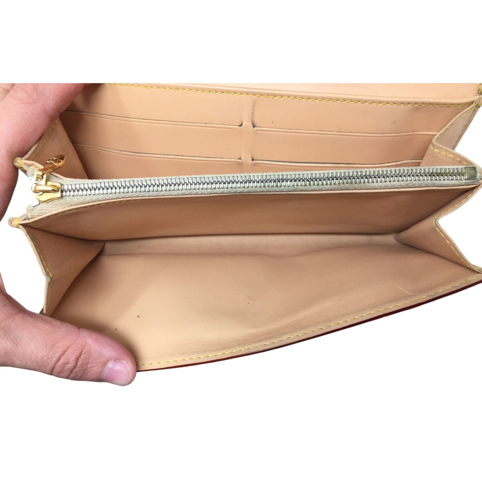 Louis Vuitton Louis Vuitton White Multicolor Takashi Murakami Long Wallet Size ONE SIZE - 14 Thumbnail