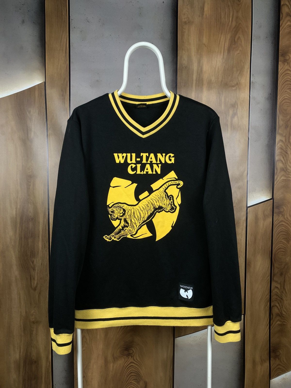 Wu-Tang Clan 🎙️Sweatshirt V-neck Wu Tang Rap Tee🎙️ Size US M / EU 48-50 / 2 - 1 Thumbnail