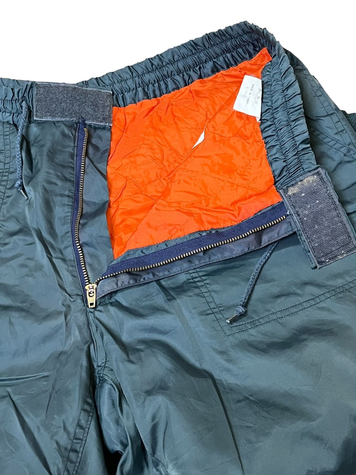 Japanese Brand Vintage japanese brand cargo & parachute bomber pants Size US 35 - 14 Thumbnail