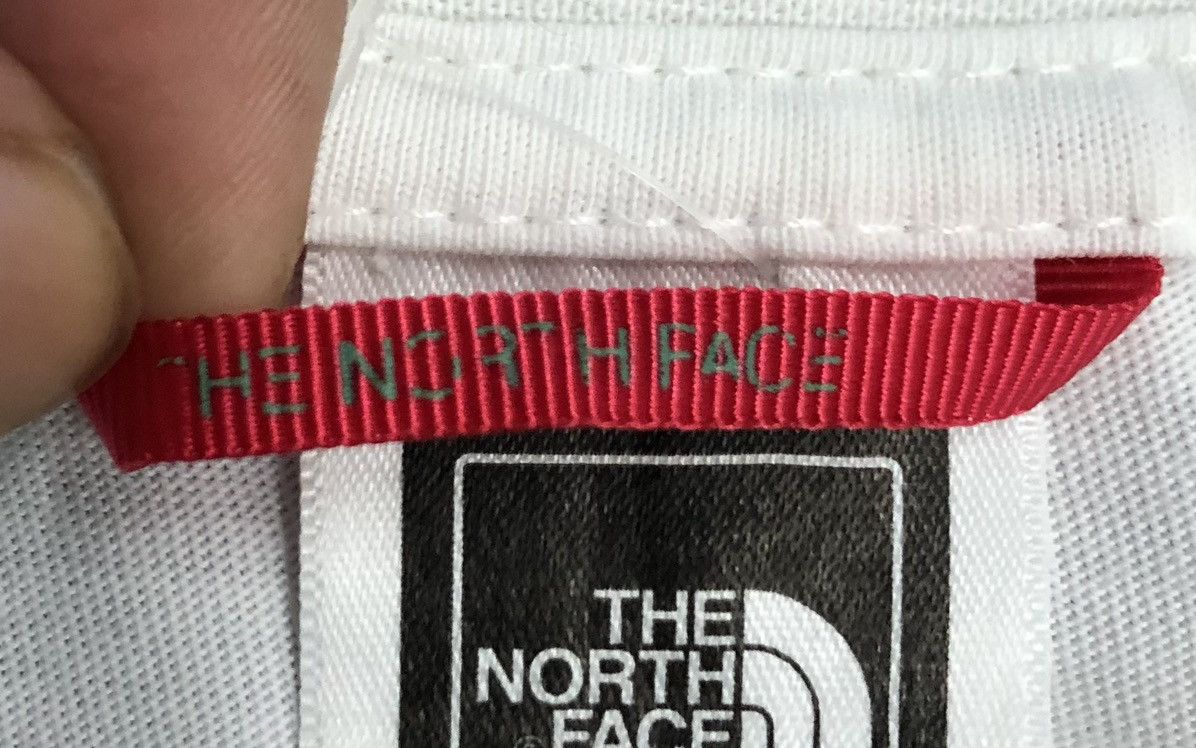 The North Face The North Face T-Shirt Size US S / EU 44-46 / 1 - 9 Thumbnail