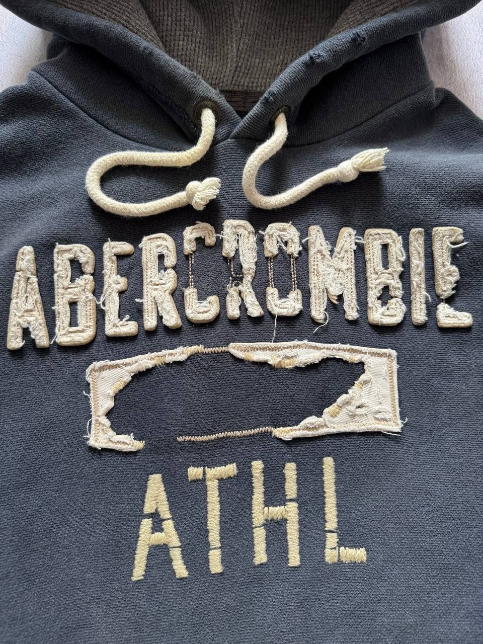 Abercrombie & Fitch Vintage Y2K Abercrombie & Fitch Distressed Faded Hoodie Logo Size US L / EU 52-54 / 3 - 4 Thumbnail