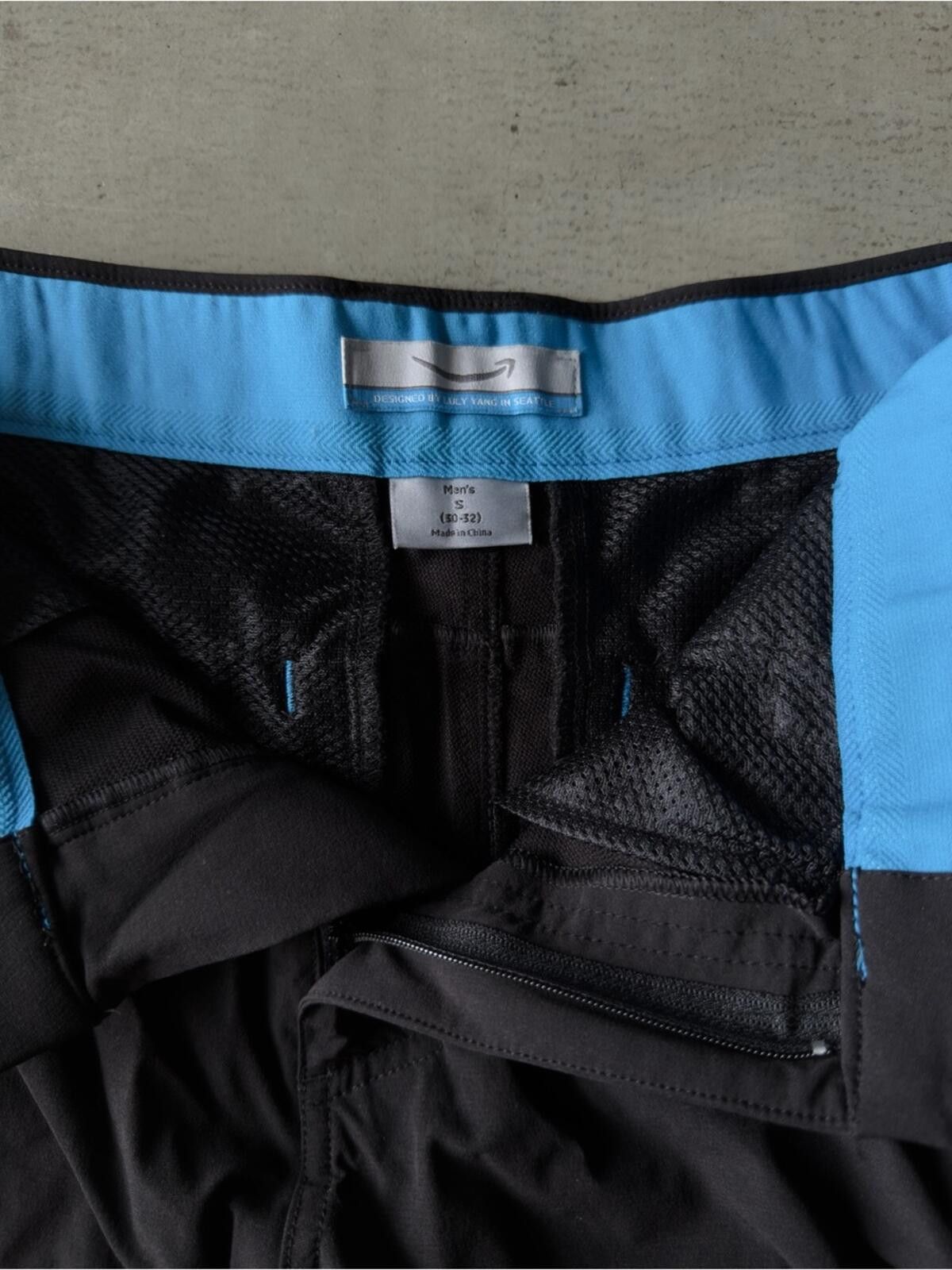 Other Men’s Cargo Shorts / Utility Pocket / Black Blue Detail Size US 30 / EU 46 - 4 Thumbnail