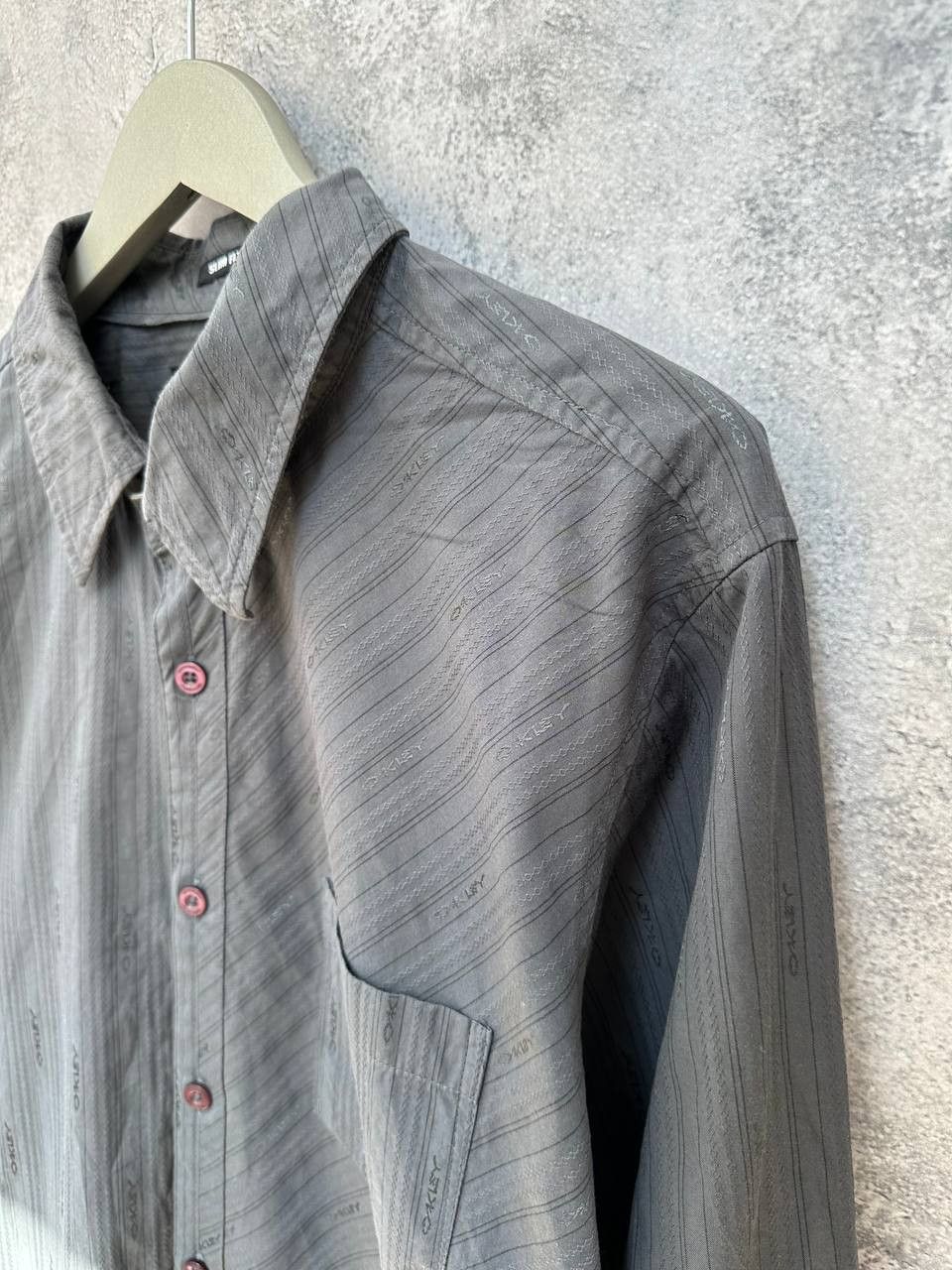 Oakley Oakley Monogram Button Up Shirt Vintage Gray Slim Fit Size US XL / EU 56 / 4 - 6 Thumbnail