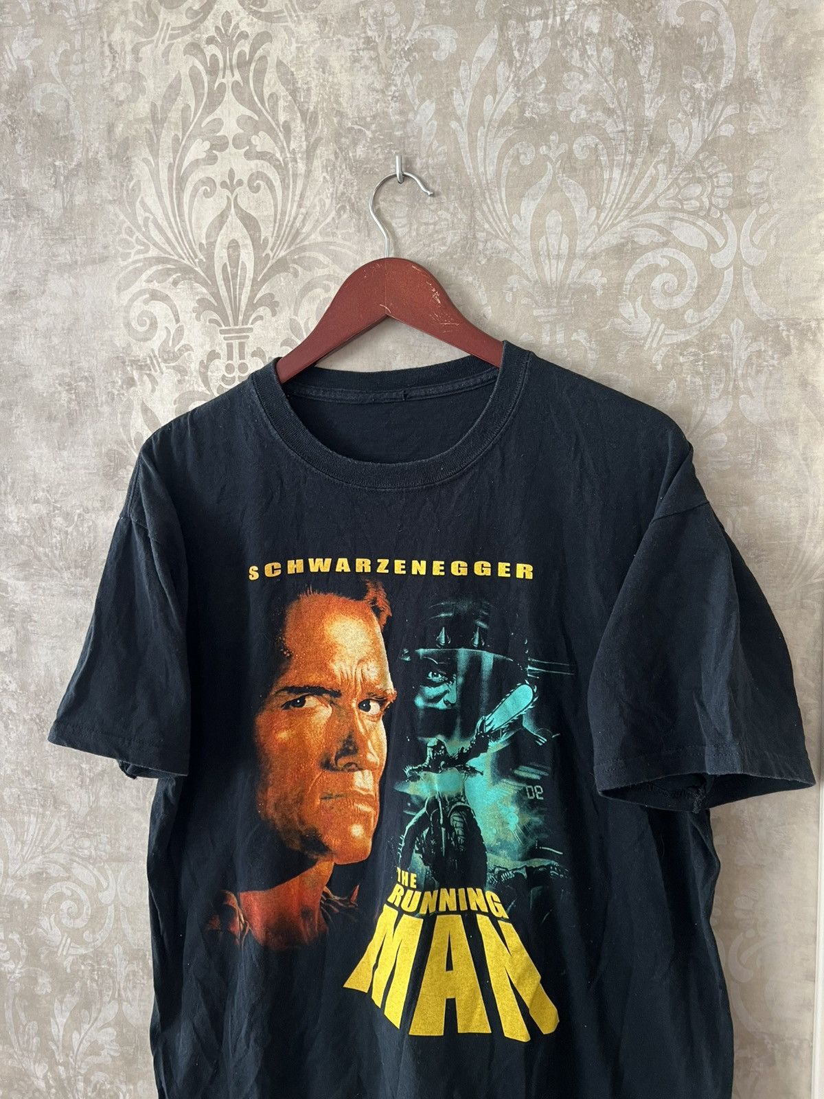 Vintage Schwarzenegger The Running Man Movie Tee T-Shirt Size US L / EU 52-54 / 3 - 5 Thumbnail