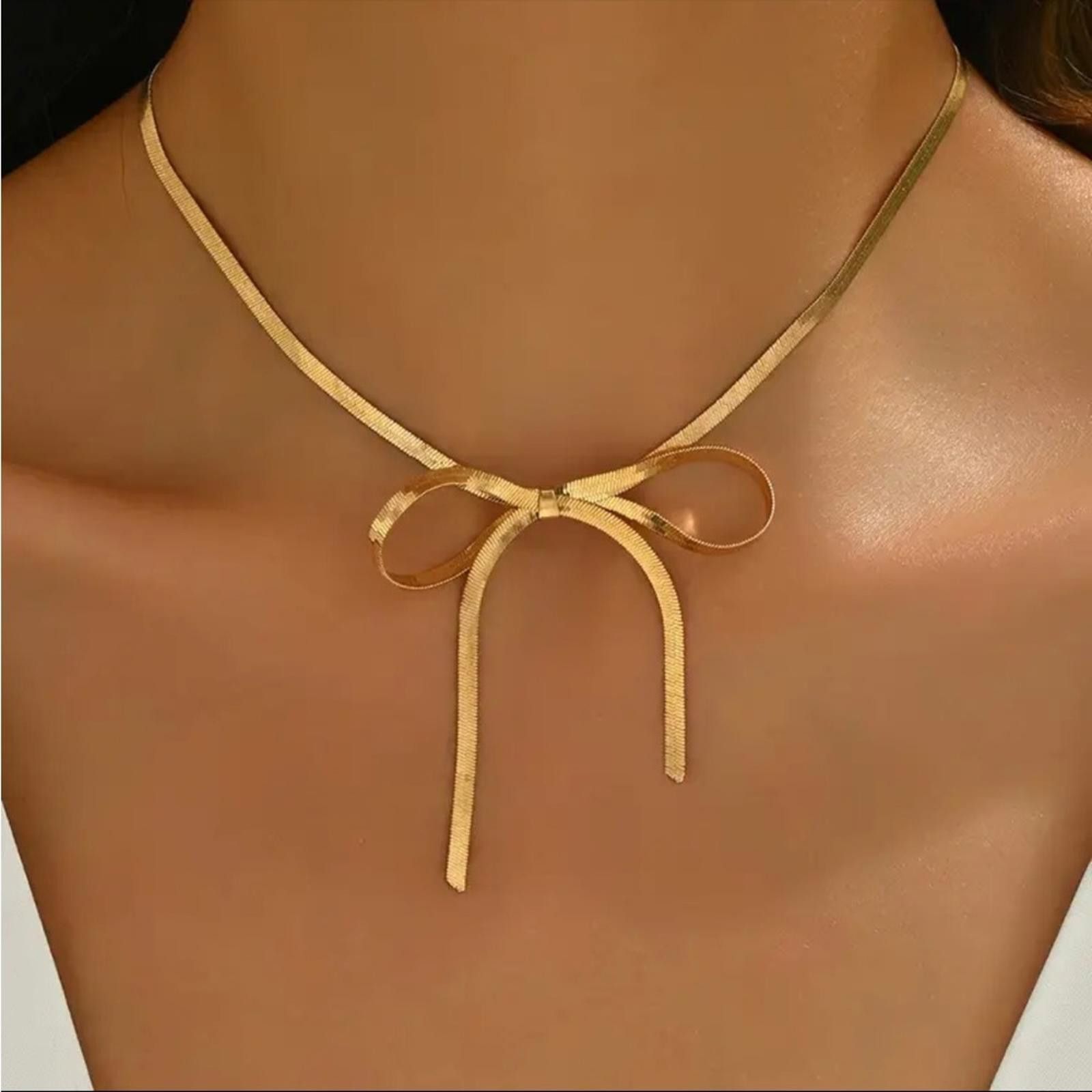 Designer Pretty Gold Plated Bow Necklace Size ONE SIZE - 1 Thumbnail