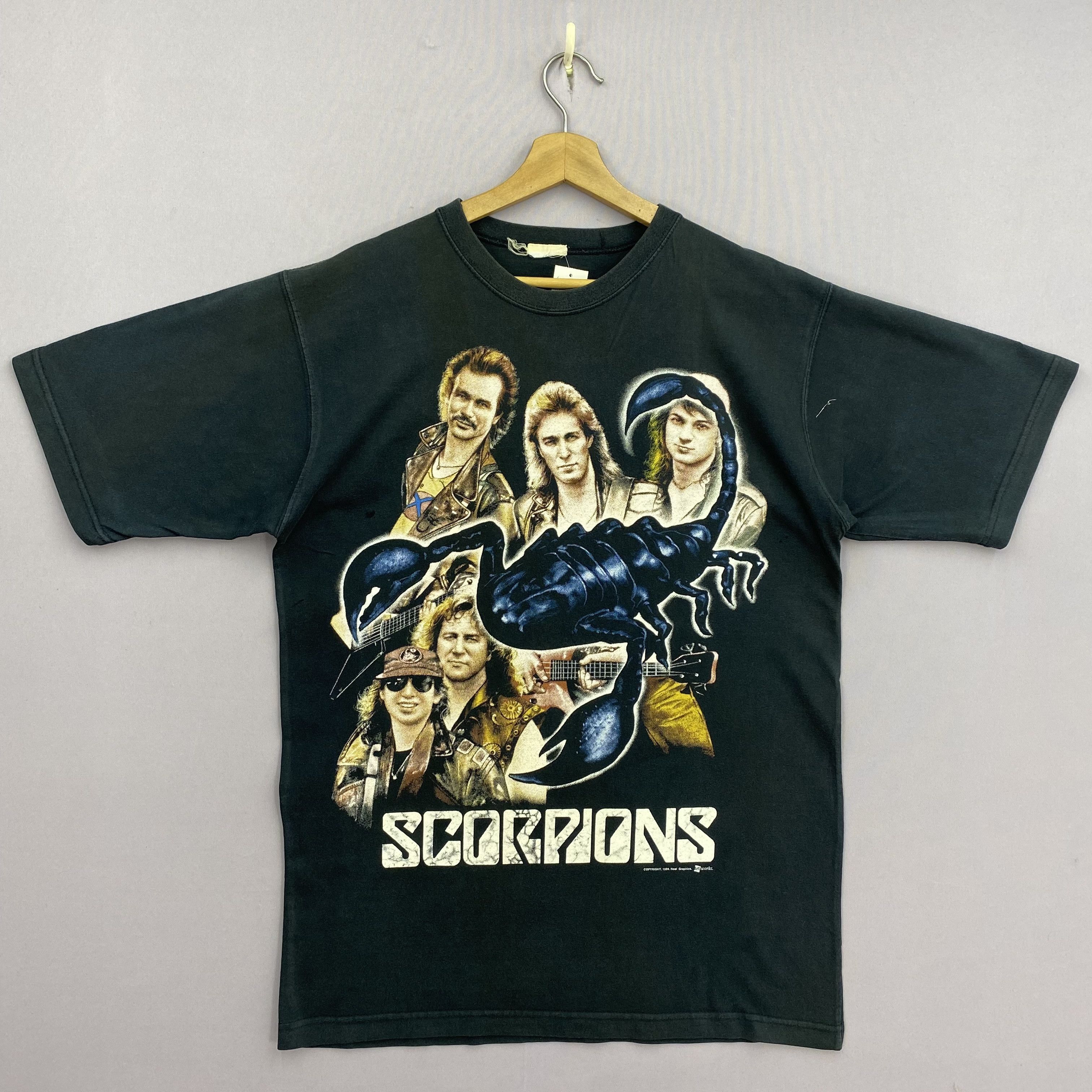 Band Tees × Vintage Vintage 90s Scorpions T-Shirt Crewneck Tees Size US L / EU 52-54 / 3 - 1 Thumbnail
