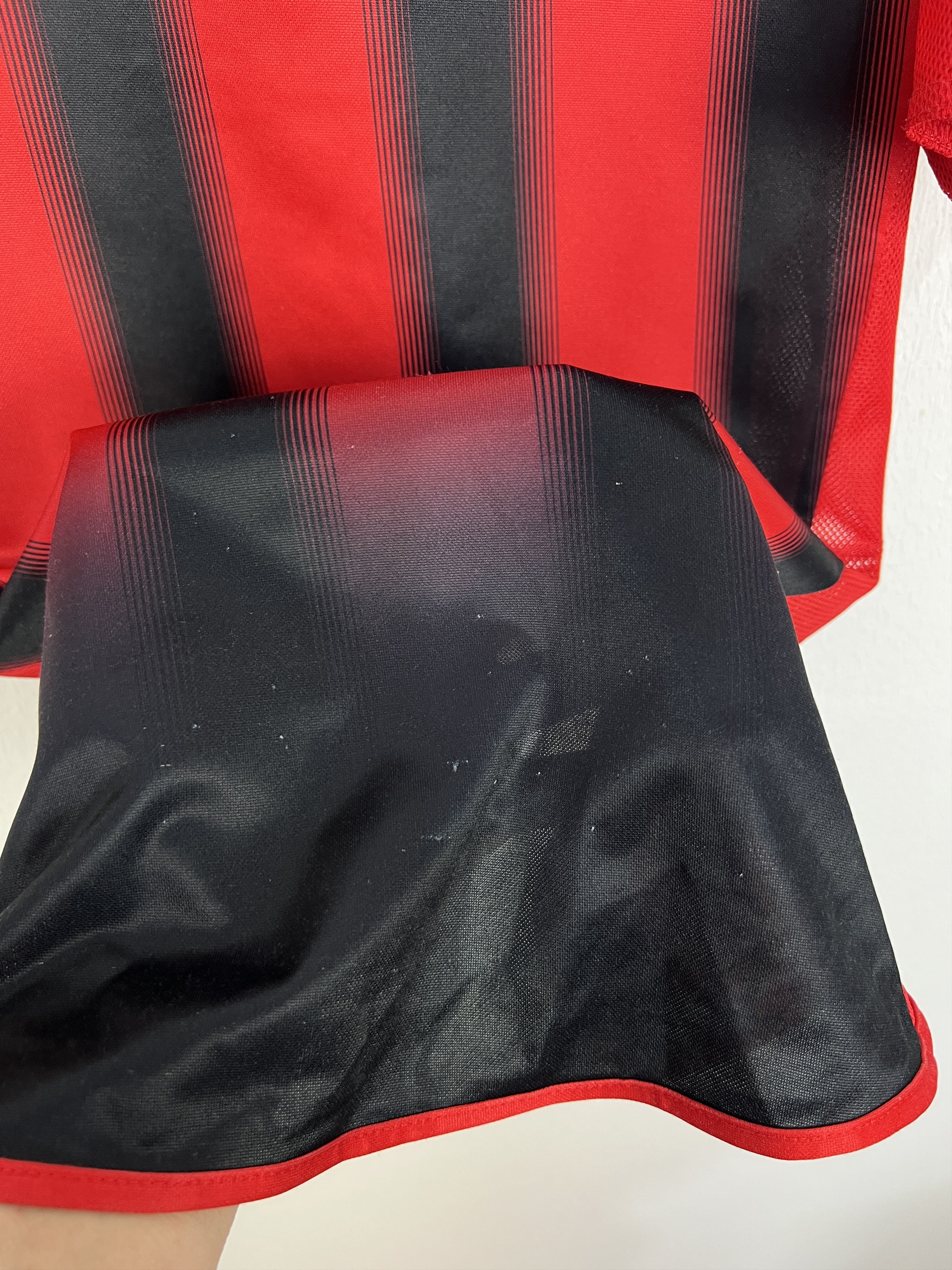 Adidas AC Milan Home football shirt 2004 Soccer Adidas Maglia Mens Size US S / EU 44-46 / 1 - 12 Thumbnail