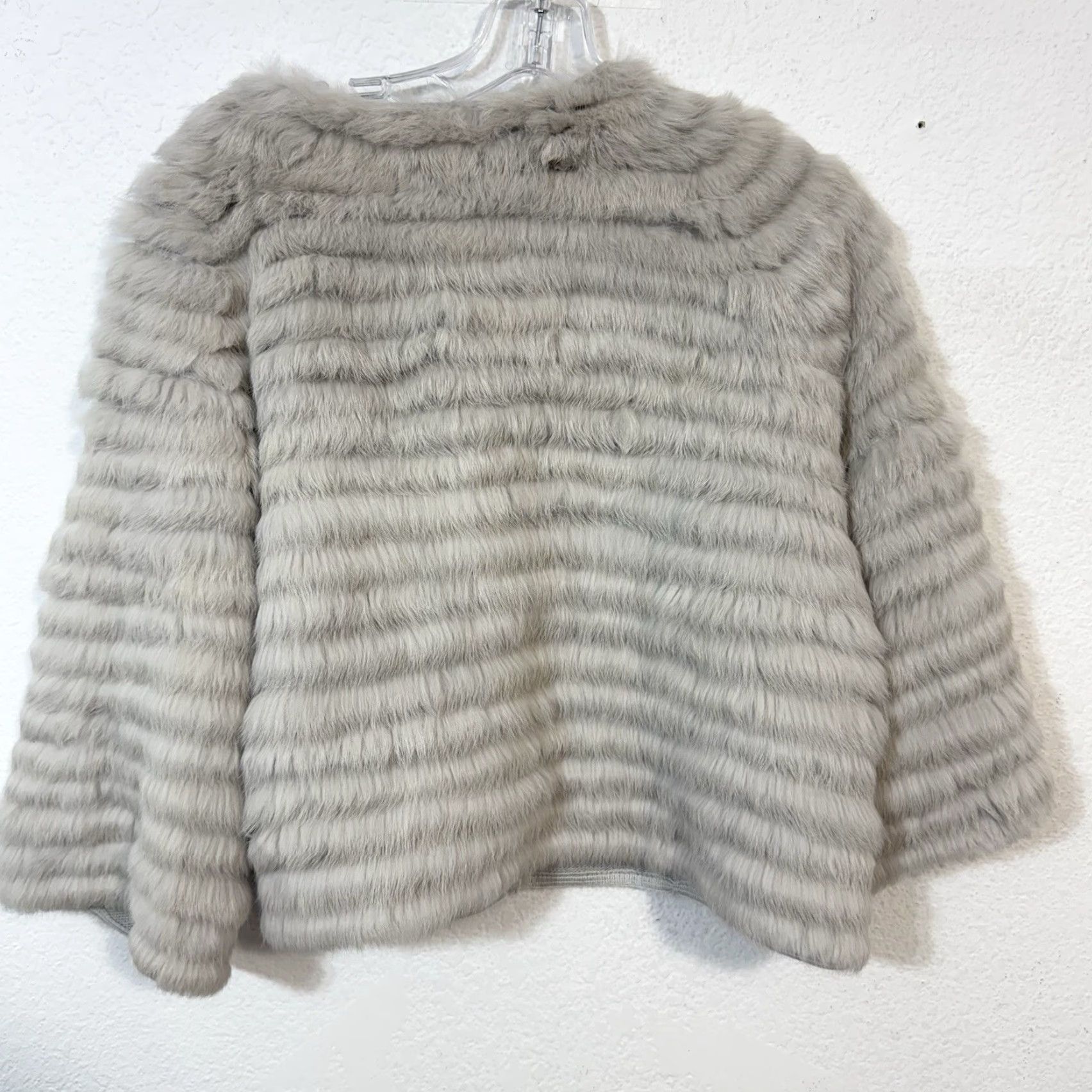 Vintage VINTAGE DolceCabo Fur Jacket Cardigan Top Rabbit Gray Soft Size S Womens Coat Size S / US 4 / IT 40 - 7 Thumbnail