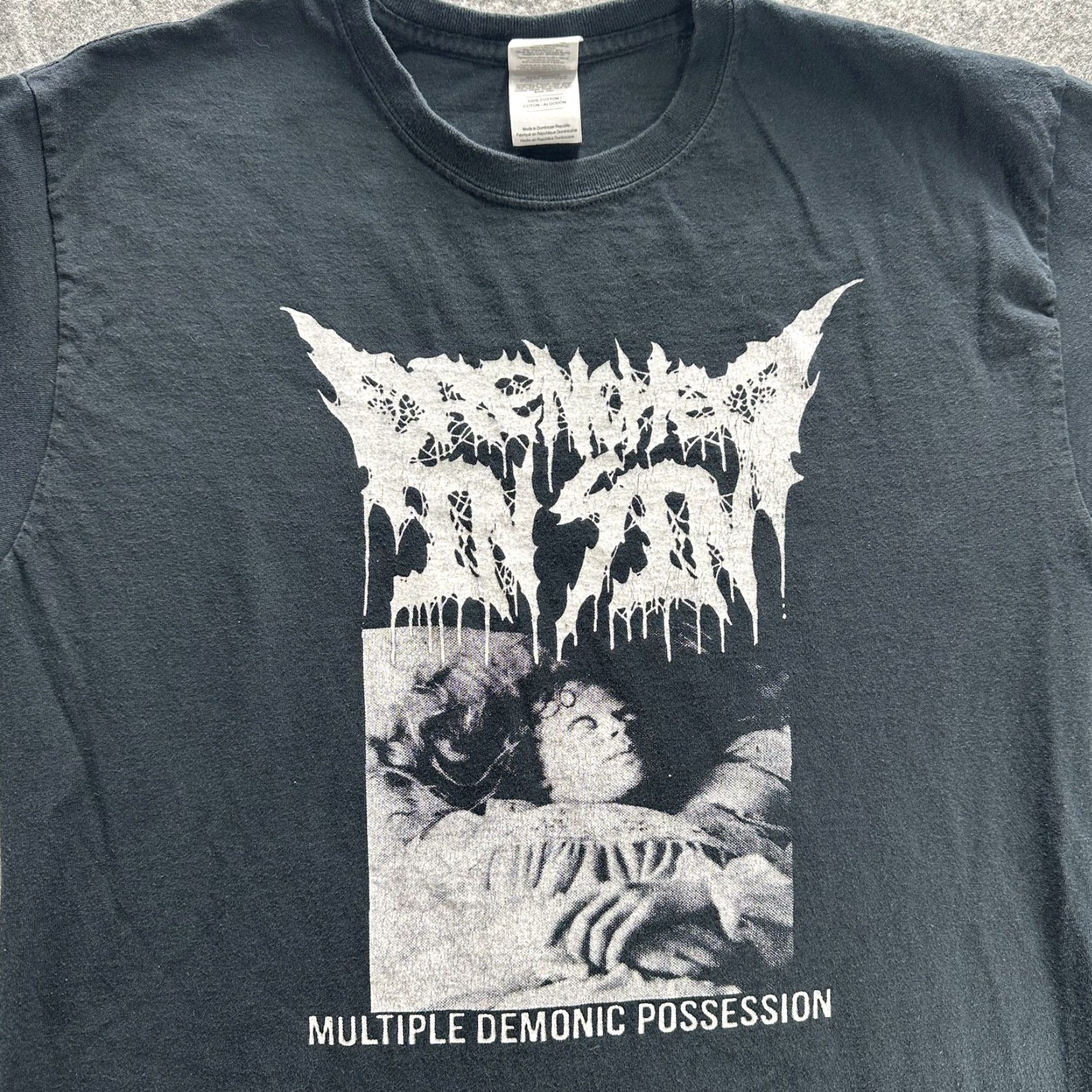 Gildan Drenched In Sin Shirt Demonic Possession Horror Graphic Tee Punk Mens Large Size US L / EU 52-54 / 3 - 3 Thumbnail