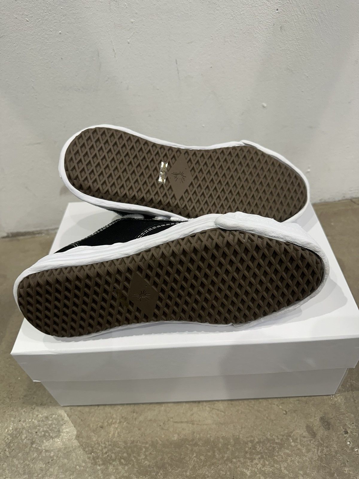 Maison MIHARA YASUHIRO MAISON MIHARA YASUHIRO - Hank Low Black Sneakers Size US 10 / EU 43 - 6 Thumbnail