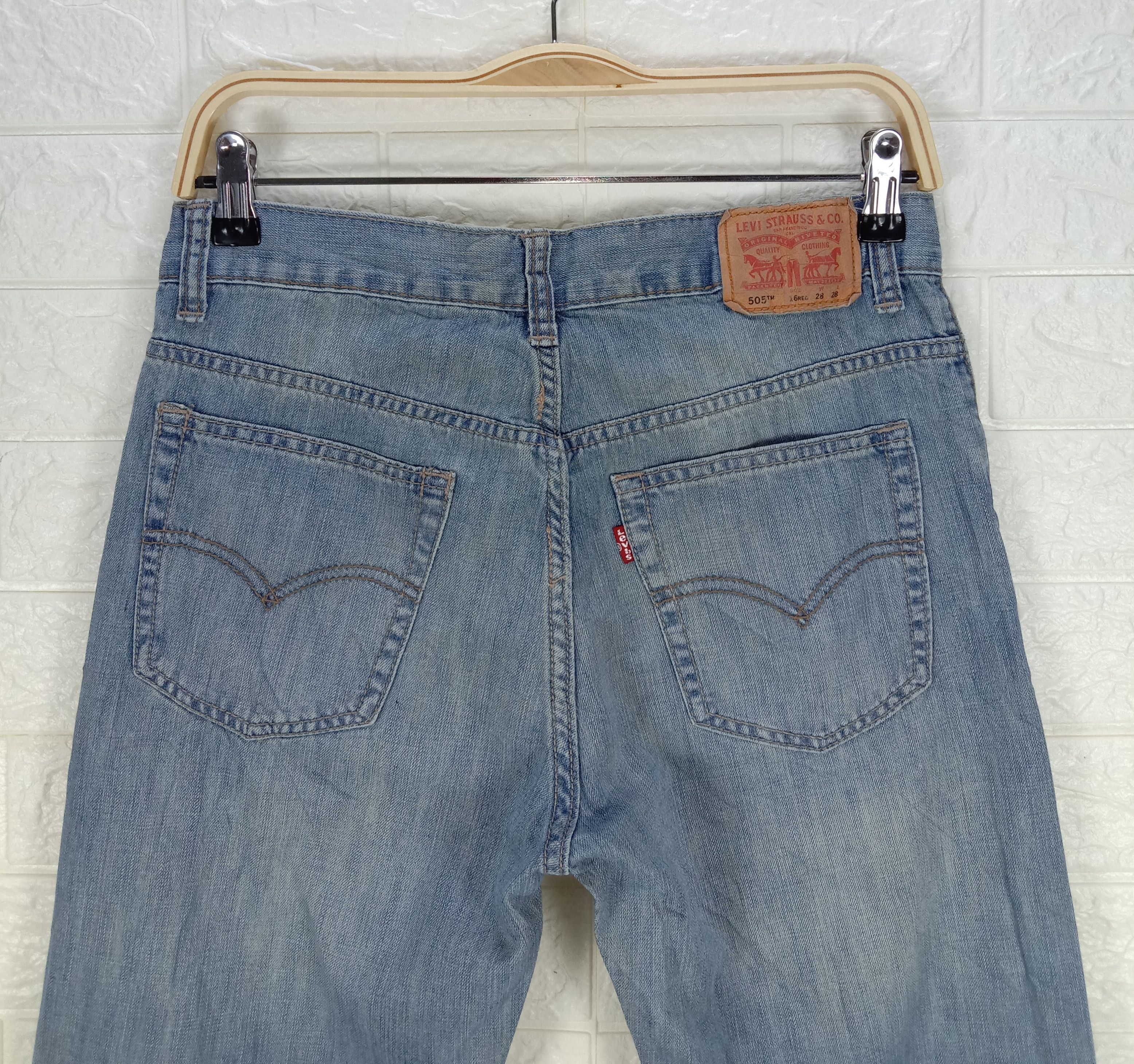 Levi's Vintage Levi's 505 Jeans Blue Wash Straight Leg Denim Size 28" / US 6 / IT 42 - 6 Thumbnail