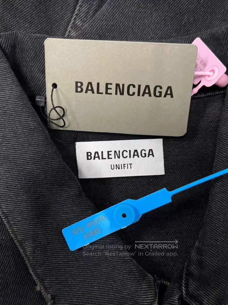Balenciaga Balenciaga Spray Paint Effect Logo Denim Jacket Size US S / EU 44-46 / 1 - 9 Thumbnail