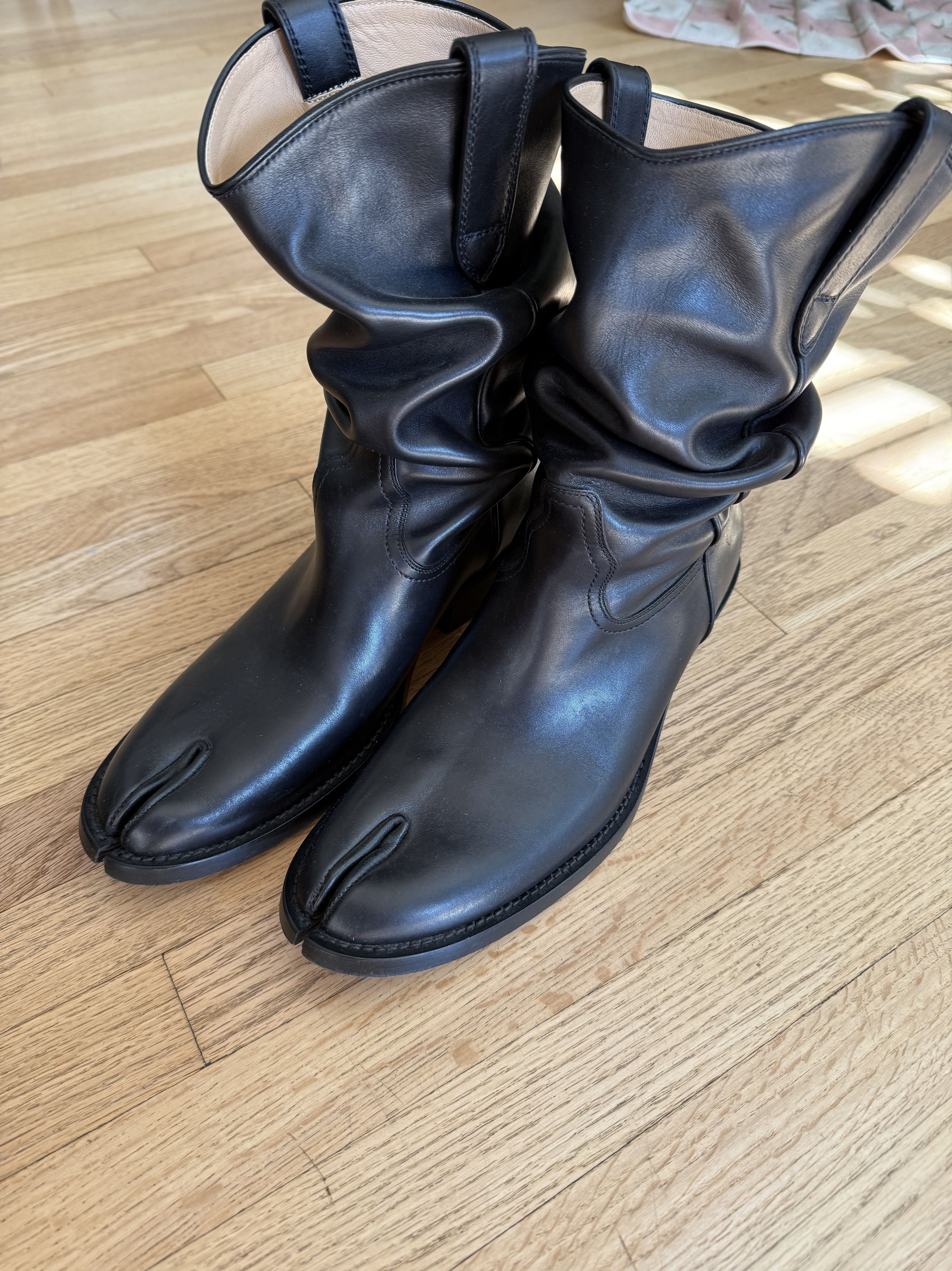 Maison Margiela Margiela Tabi Cowboy Boot Size US 8 / EU 41 - 1 Thumbnail