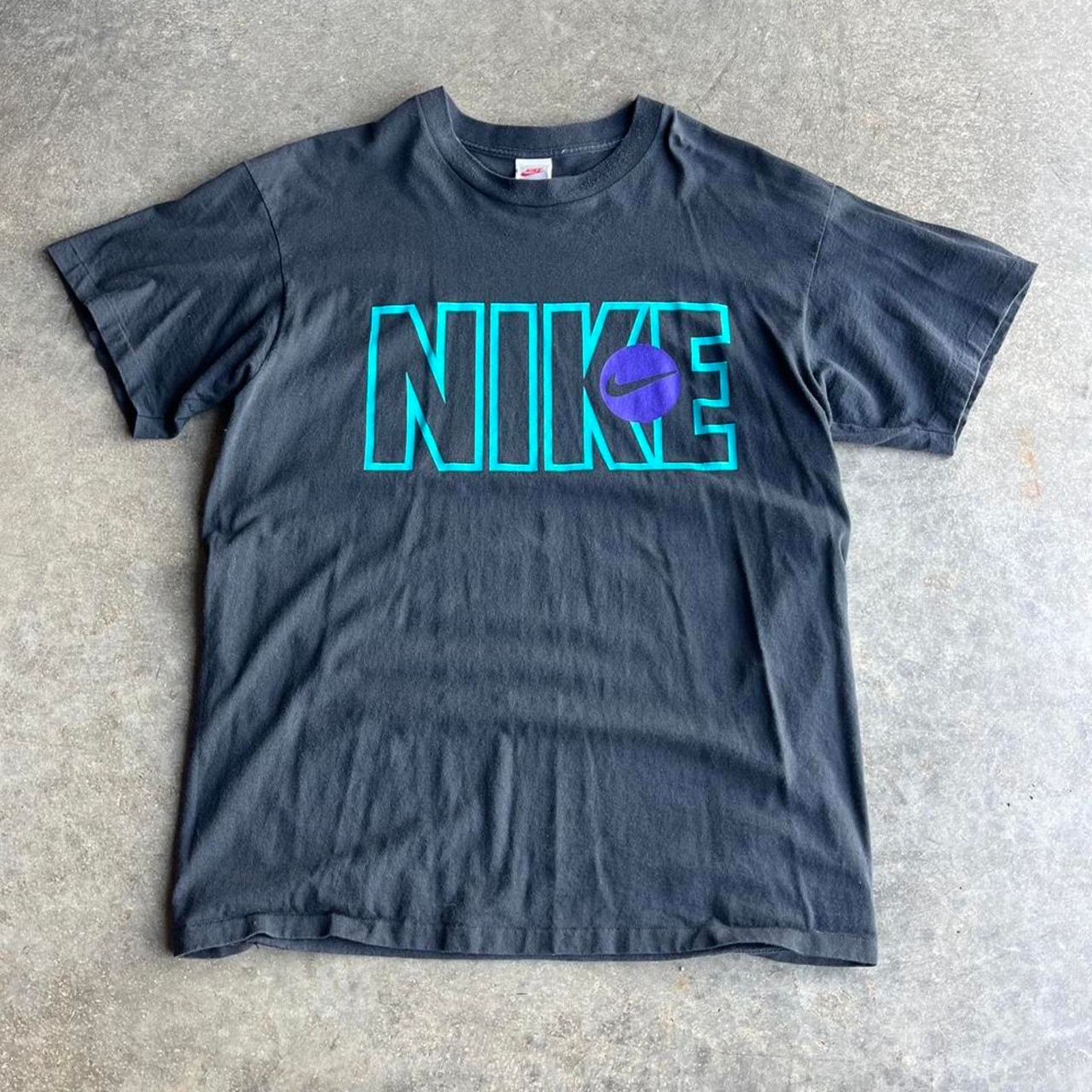 Nike 90s nike spellout tee Size US XL / EU 56 / 4 - 1 Thumbnail