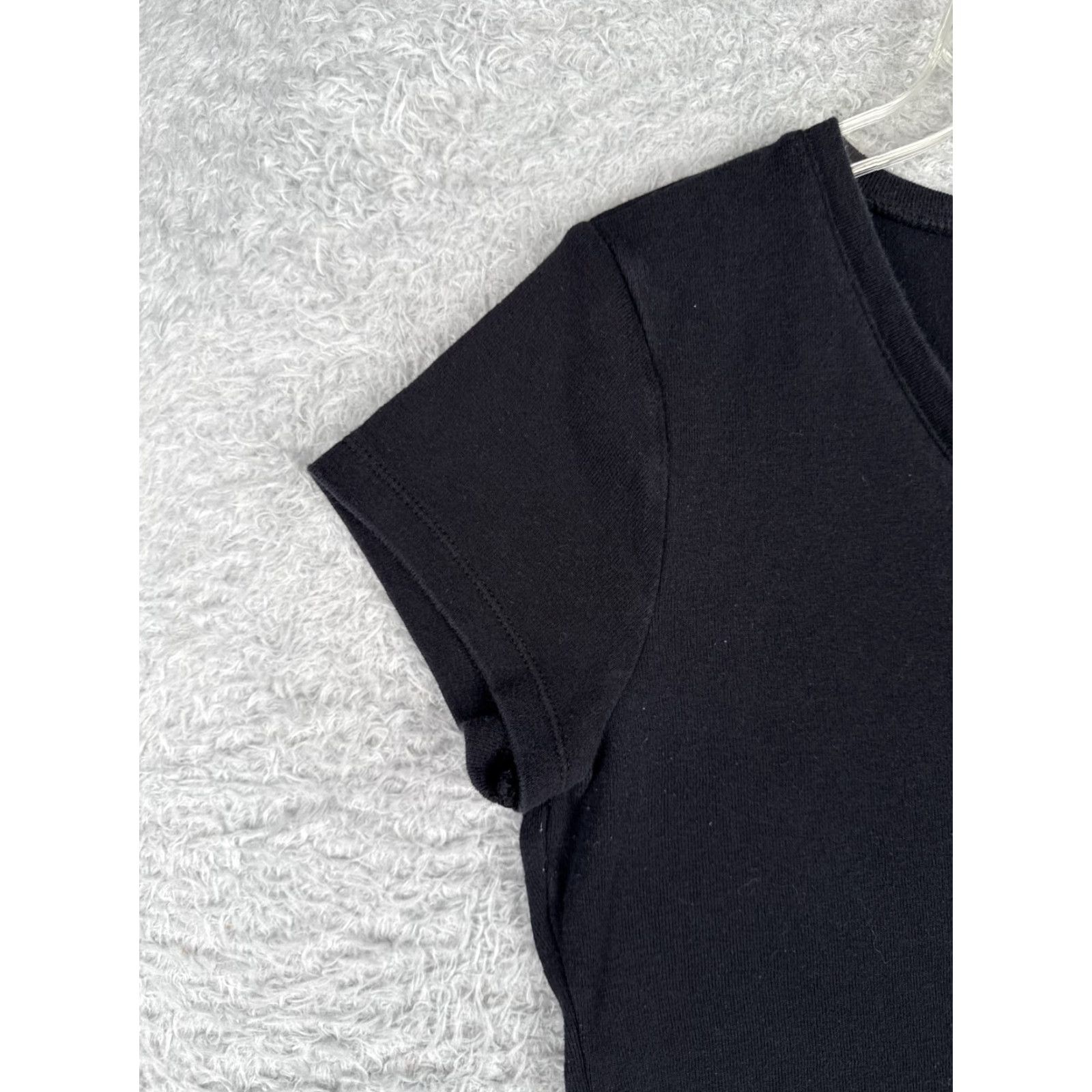 Tommy Hilfiger VINTAGE Tommy Hilfiger Women's T-Shirt Small Black Short Sleeve Knit Casual Top 90s Girls Size L / US 10 / IT 46 - 3 Thumbnail