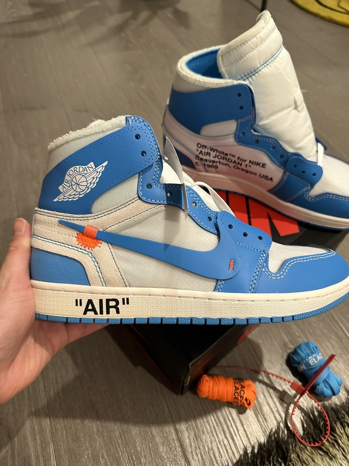 Nike × Off-White Nike X Off White Air Jordan 1 UNC Size US 9 / EU 42 - 3 Thumbnail
