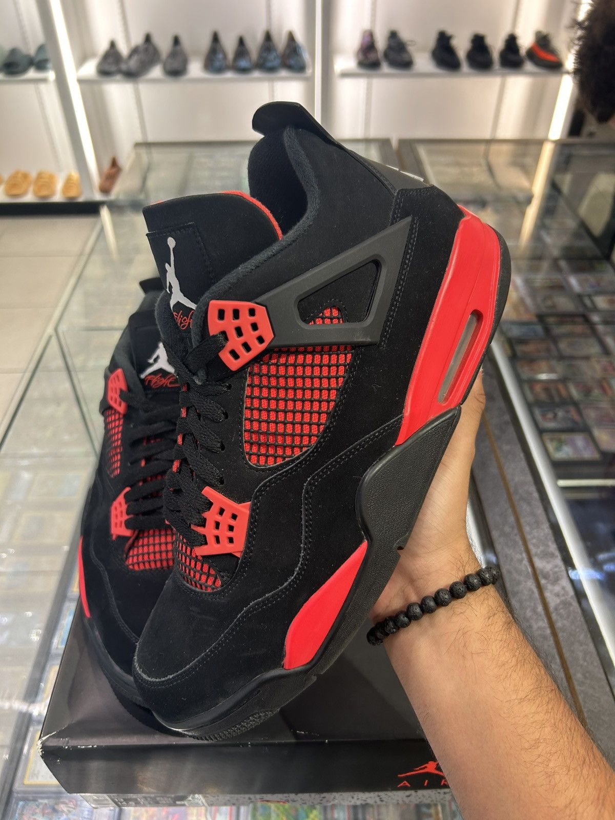 Jordan Brand Jordan 4 Red thunder Size US 13 / EU 46 - 2 Thumbnail