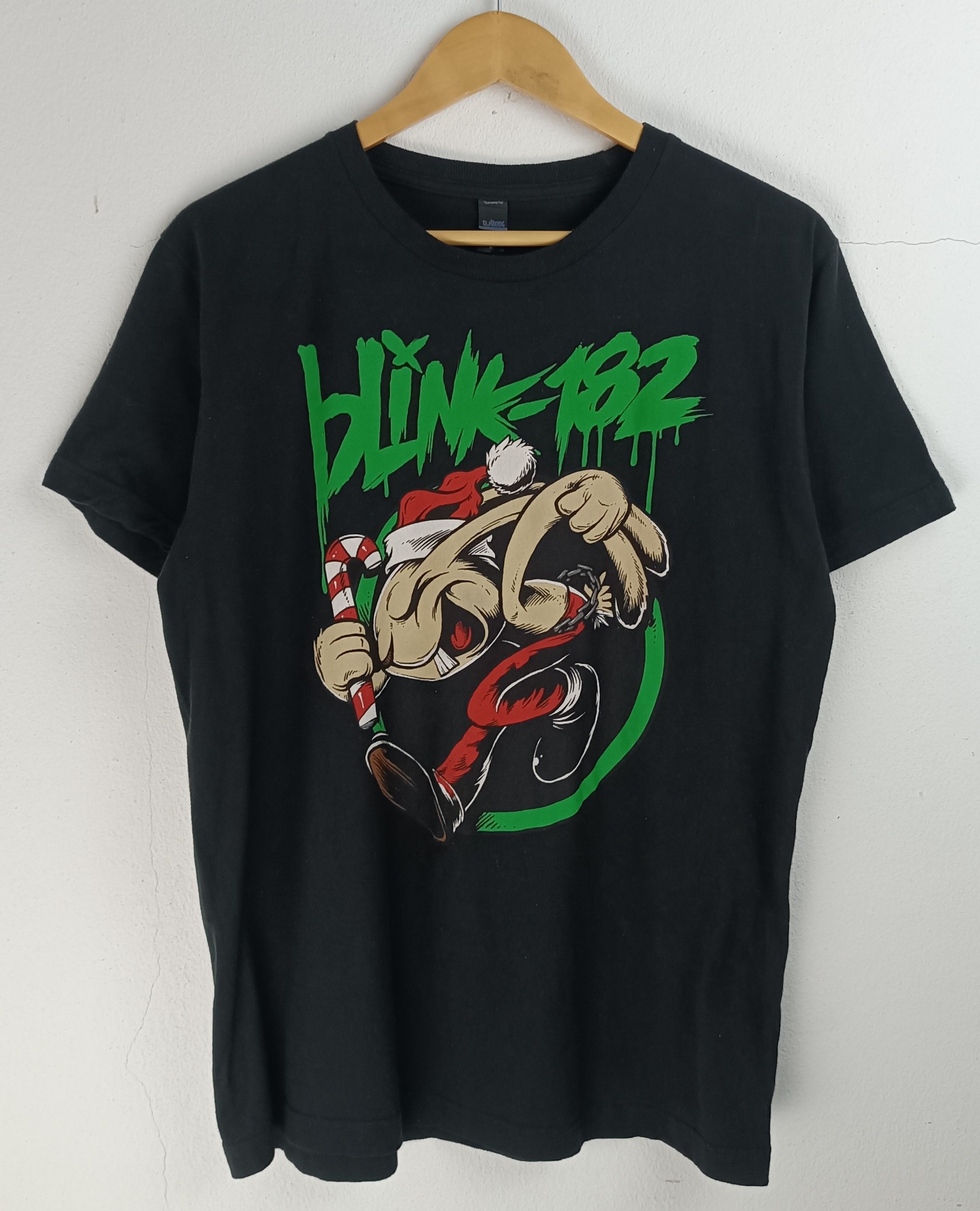 Band Tees VINTAGE BLINK 182 BUNNY PUNK ROCK SUM 41 GREENDAY TEE Size US M / EU 48-50 / 2 - 3 Thumbnail