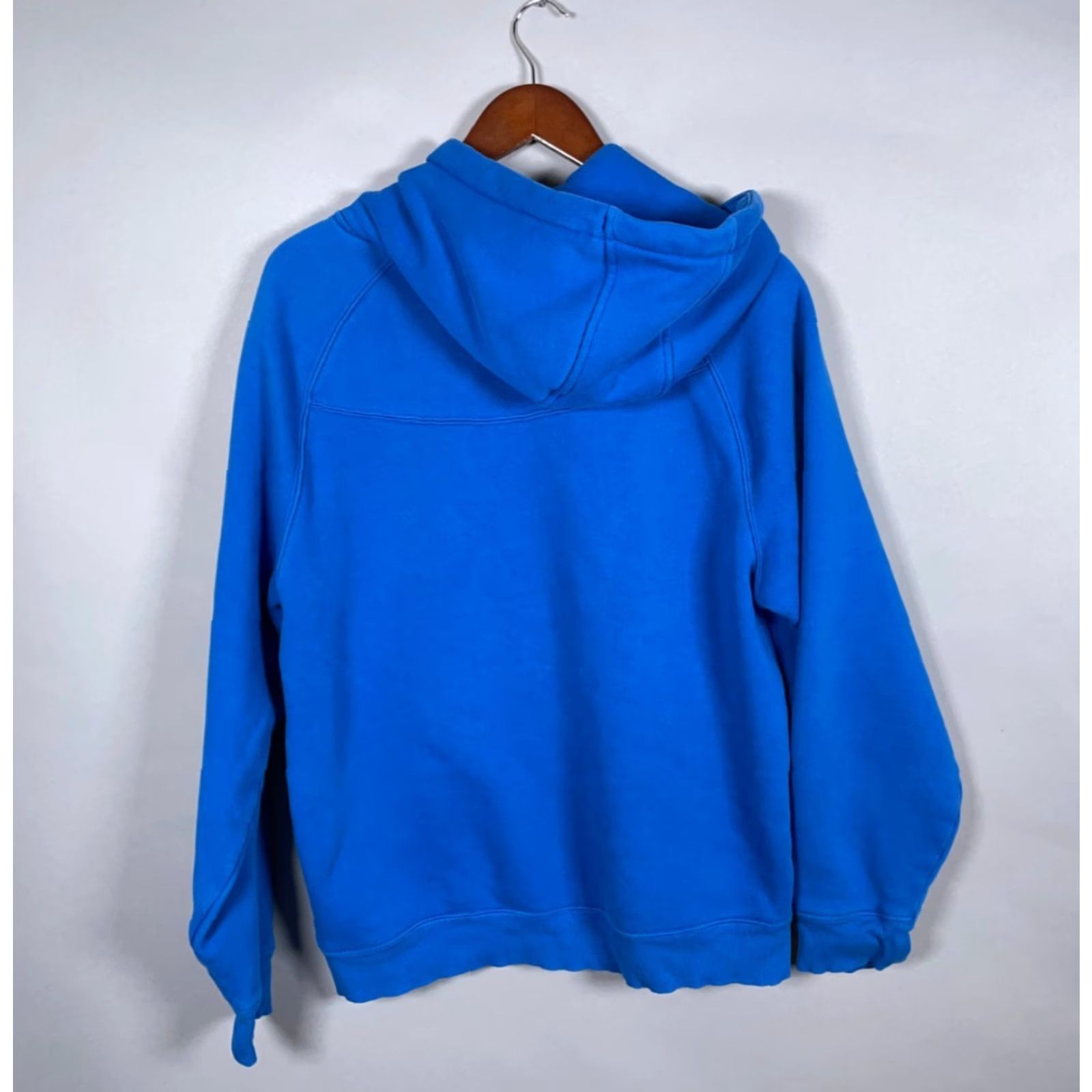 Vintage Alphalete Hoodie Adult Medium Blue Pullover Sweatshirt 2016 Raised Graphic Size US M / EU 48-50 / 2 - 2 Thumbnail