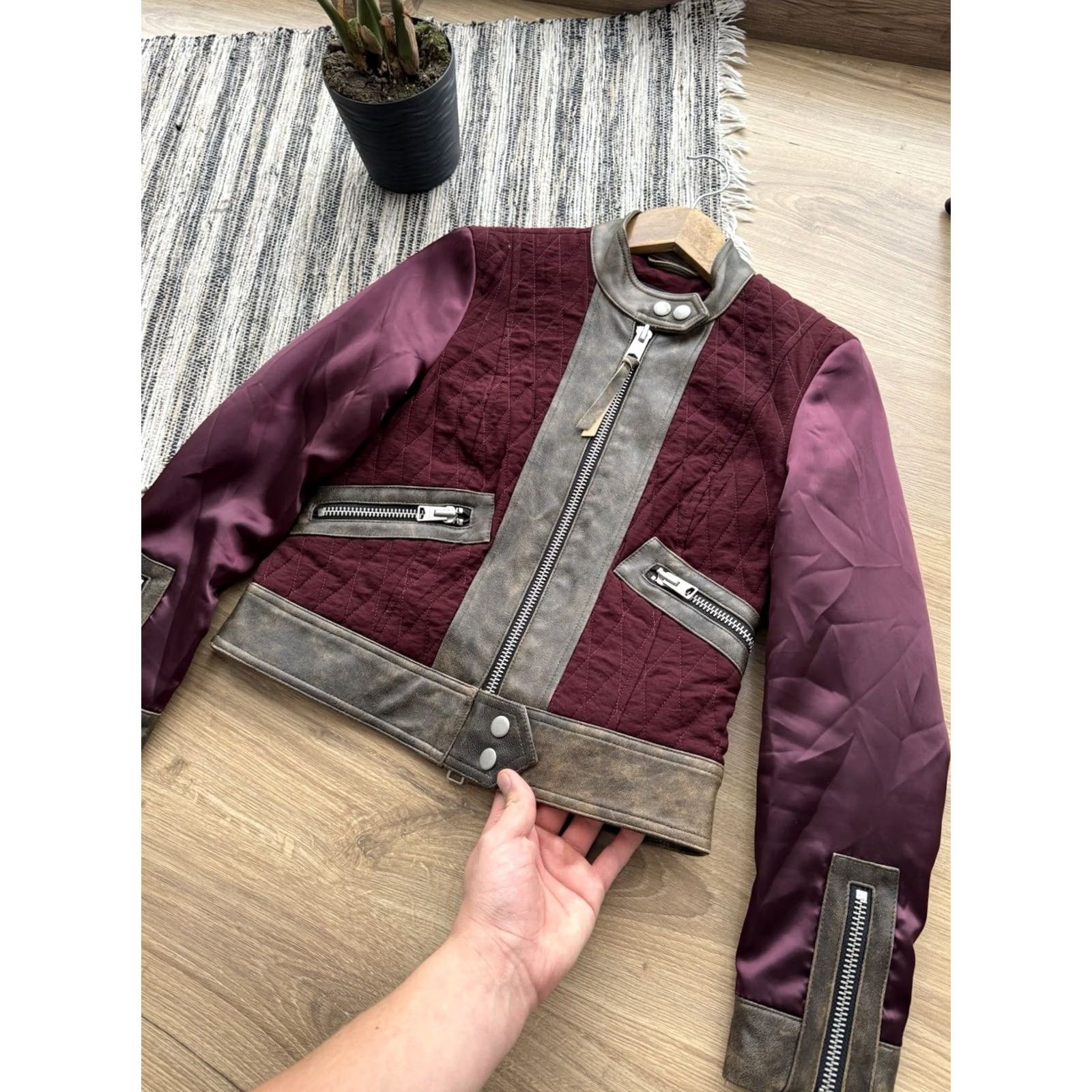 Allsaints VINTAGE AllSaints Womens Cross Biker Quilted Satin Moto Burgundy Jacket XS Size XS / US 0-2 / IT 36-38 - 4 Thumbnail