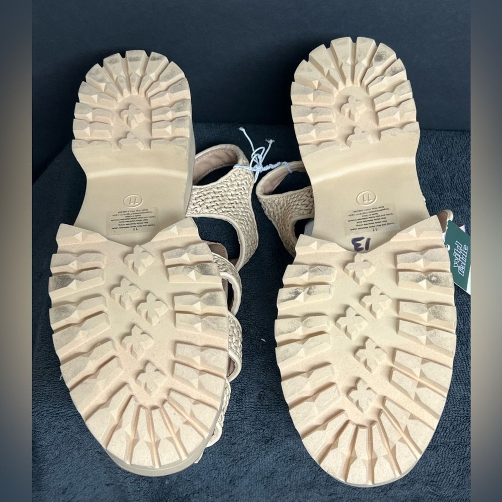 Other NWT Wild Fable Elide Raffia Platform Heels Sandals Size 11 Size US 11 / IT 41 - 8 Thumbnail