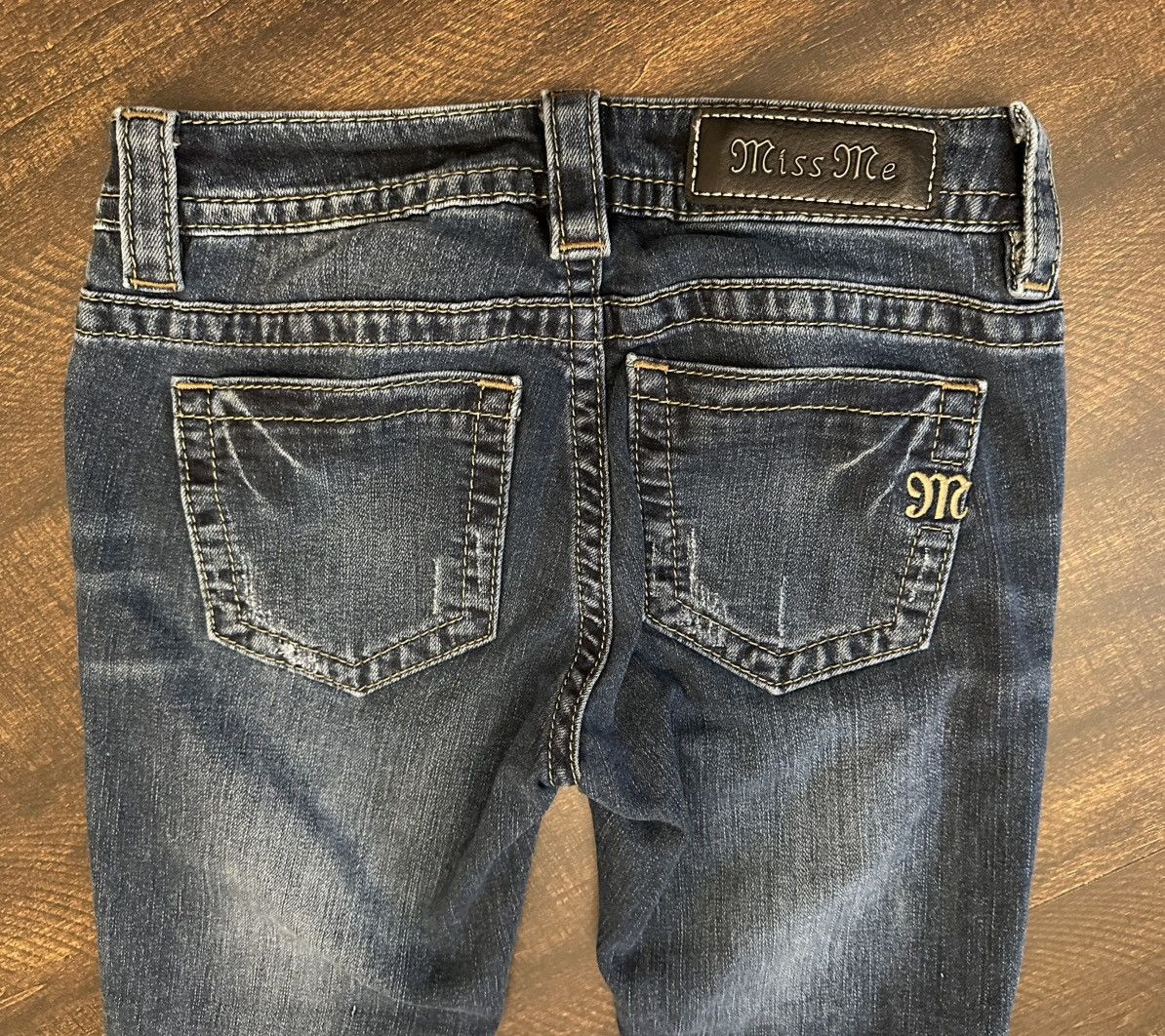 Miss Me Miss Me Mid-Rise Skinny Jeans-Size 24 (Measures 25x28) Size 25" / US 0 / IT 36 - 1 Thumbnail